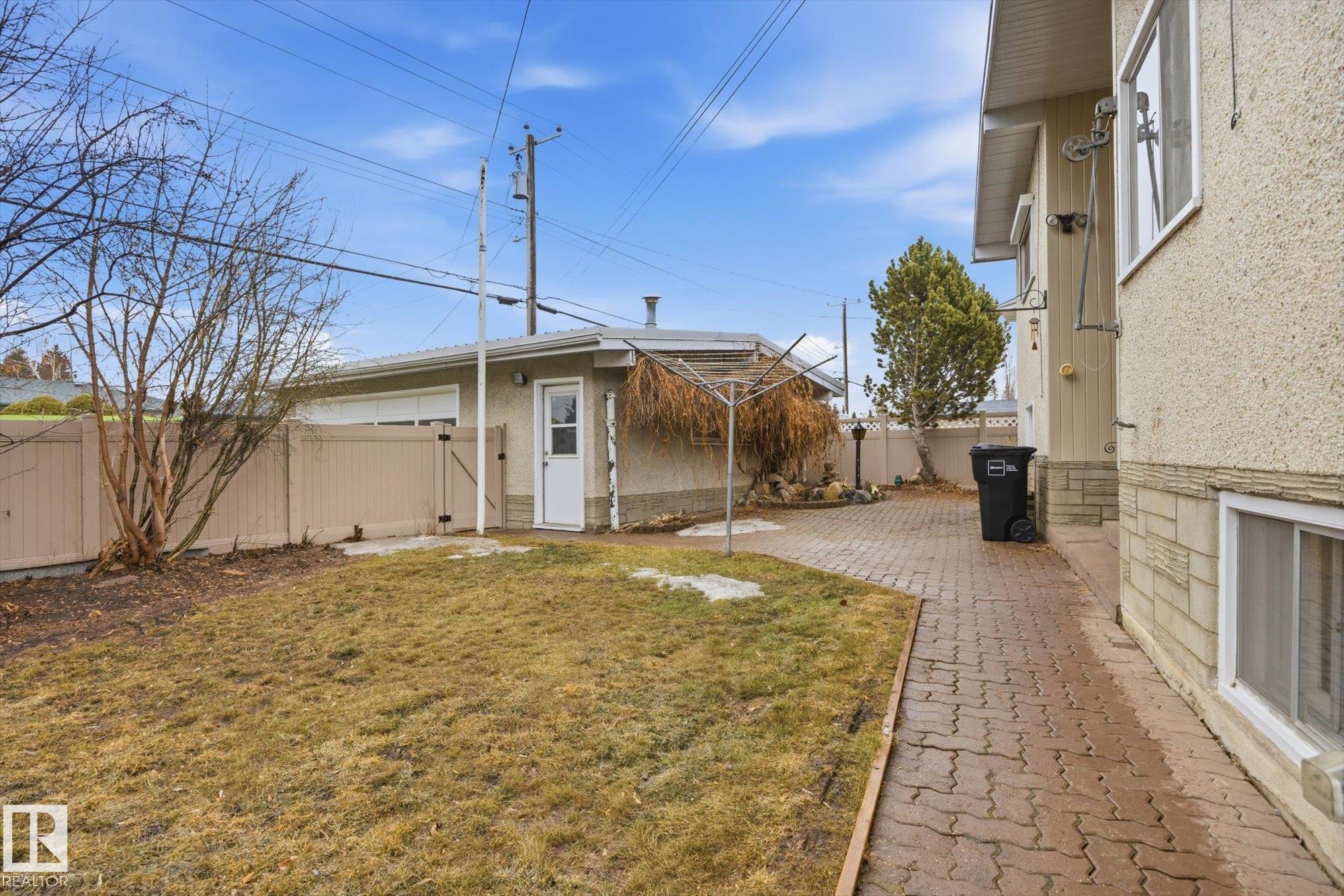 Photo 28 at 9131 74 Street NW, Ottewell, Edmonton