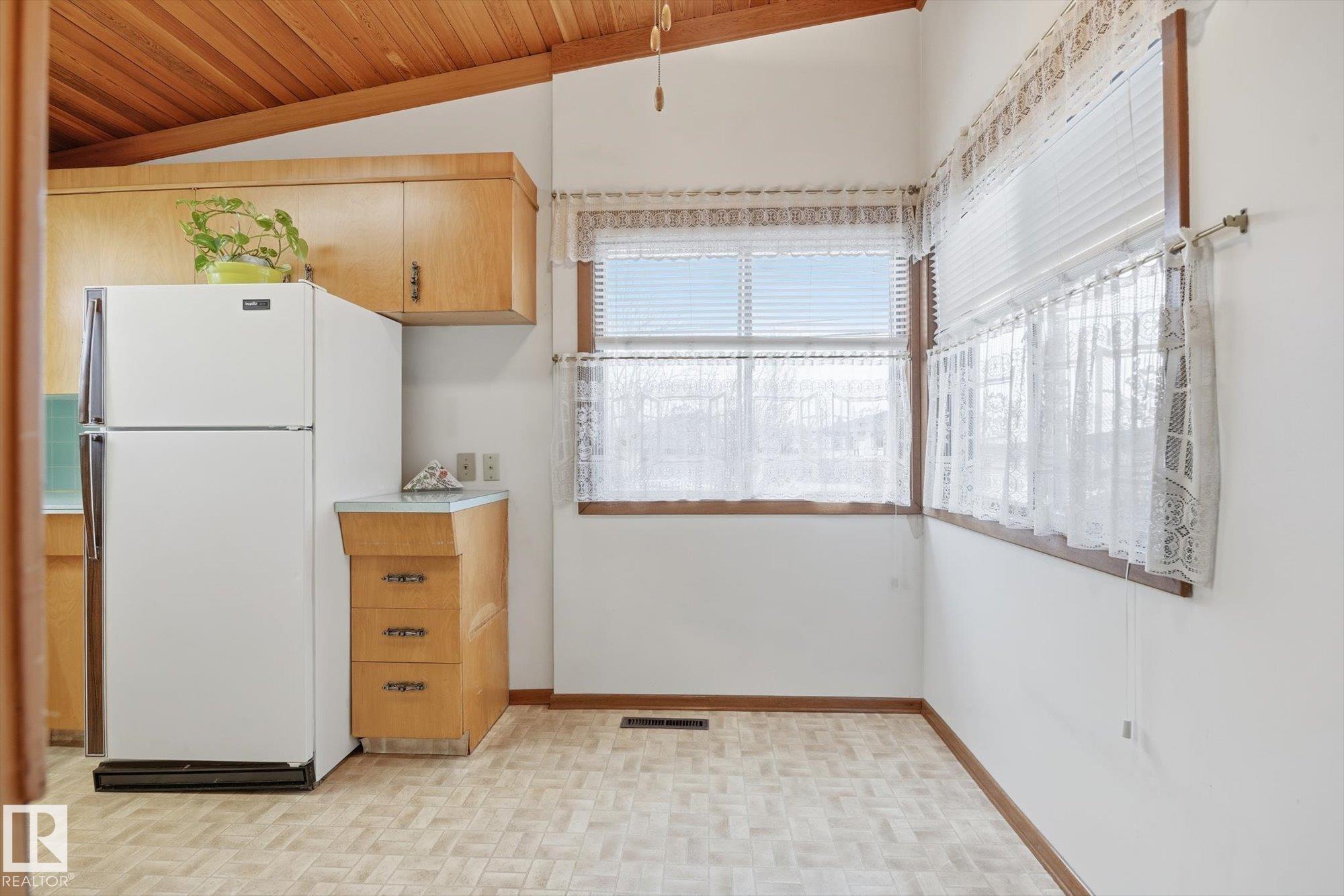 Photo 9 at 9131 74 Street NW, Ottewell, Edmonton