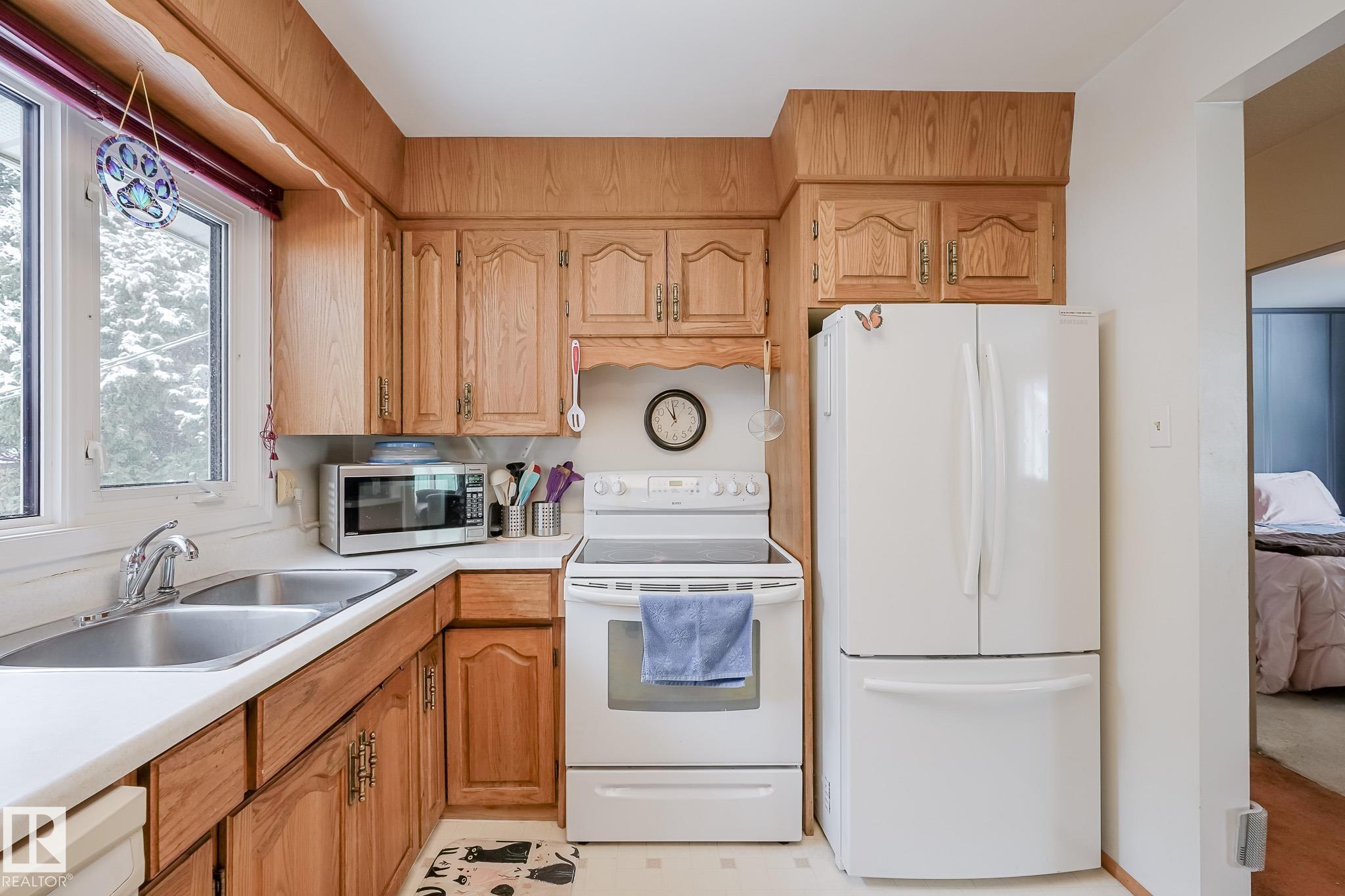 Photo 8 at 380 Conifer Street, Sherwood Heights, Sherwood Park