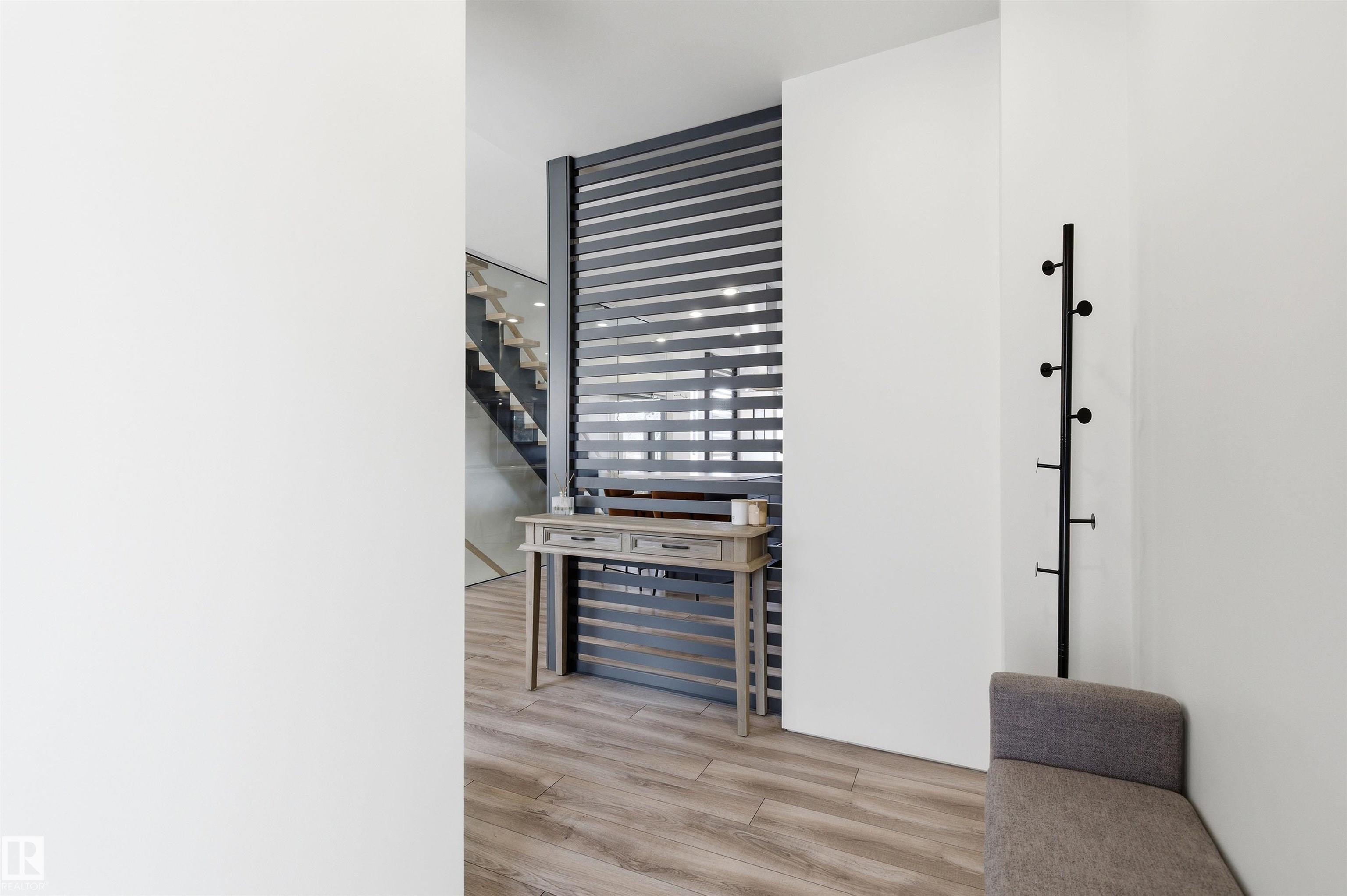 Photo 11 at 10550 130 Street NW, Westmount, Edmonton