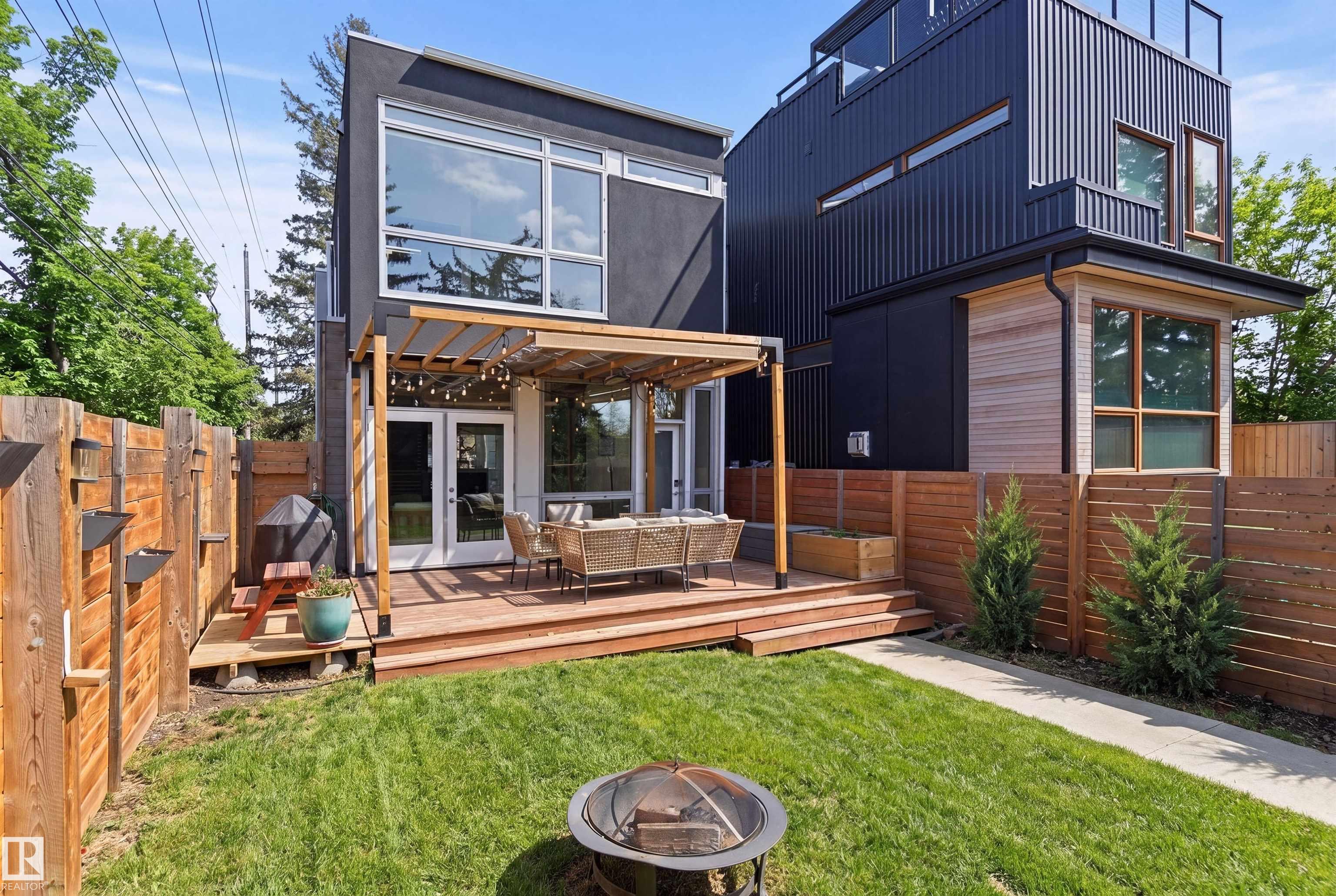 Photo 7 at 10550 130 Street NW, Westmount, Edmonton