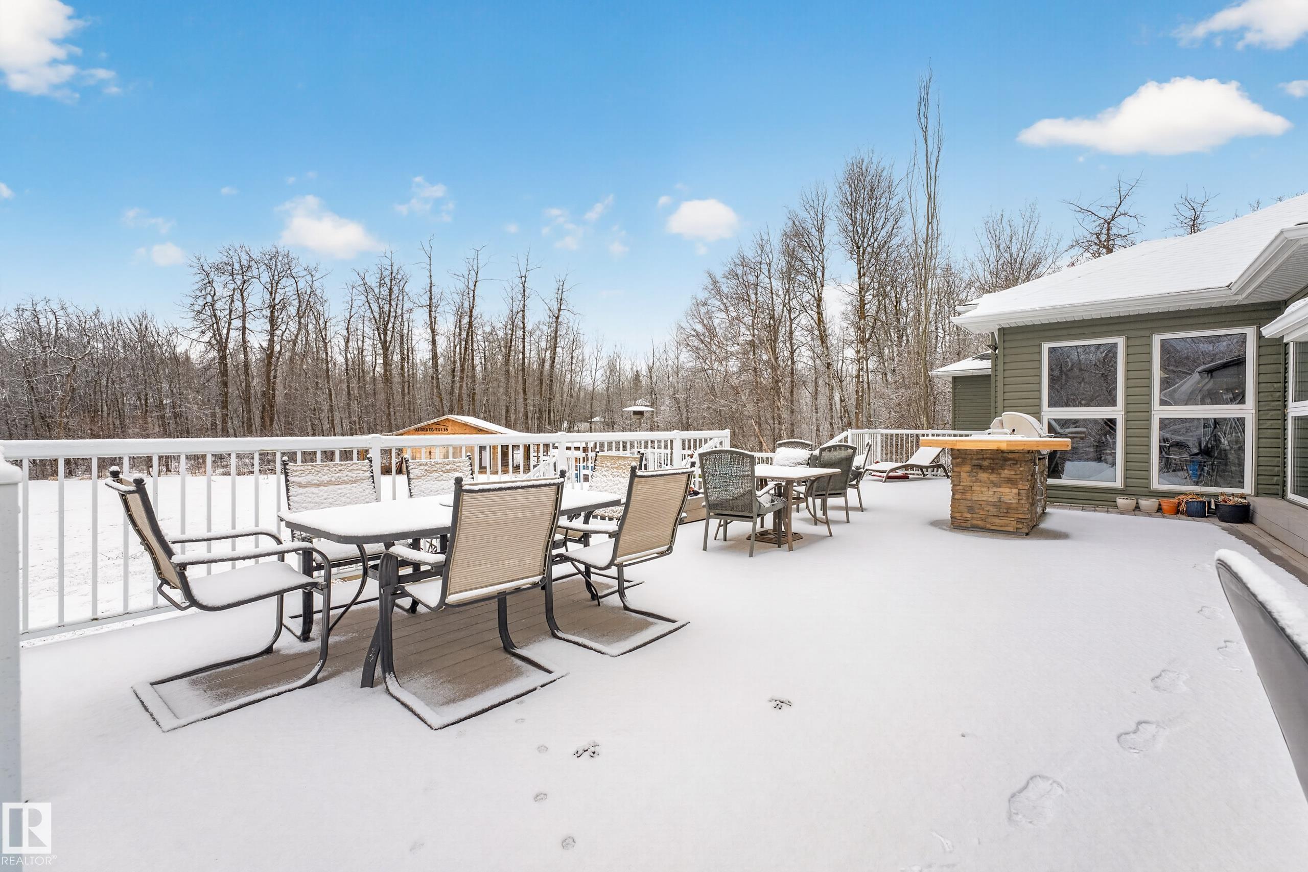 Photo 13 at 110 - 51058 Rge Road 212, Ministik Estates, Rural Strathcona County