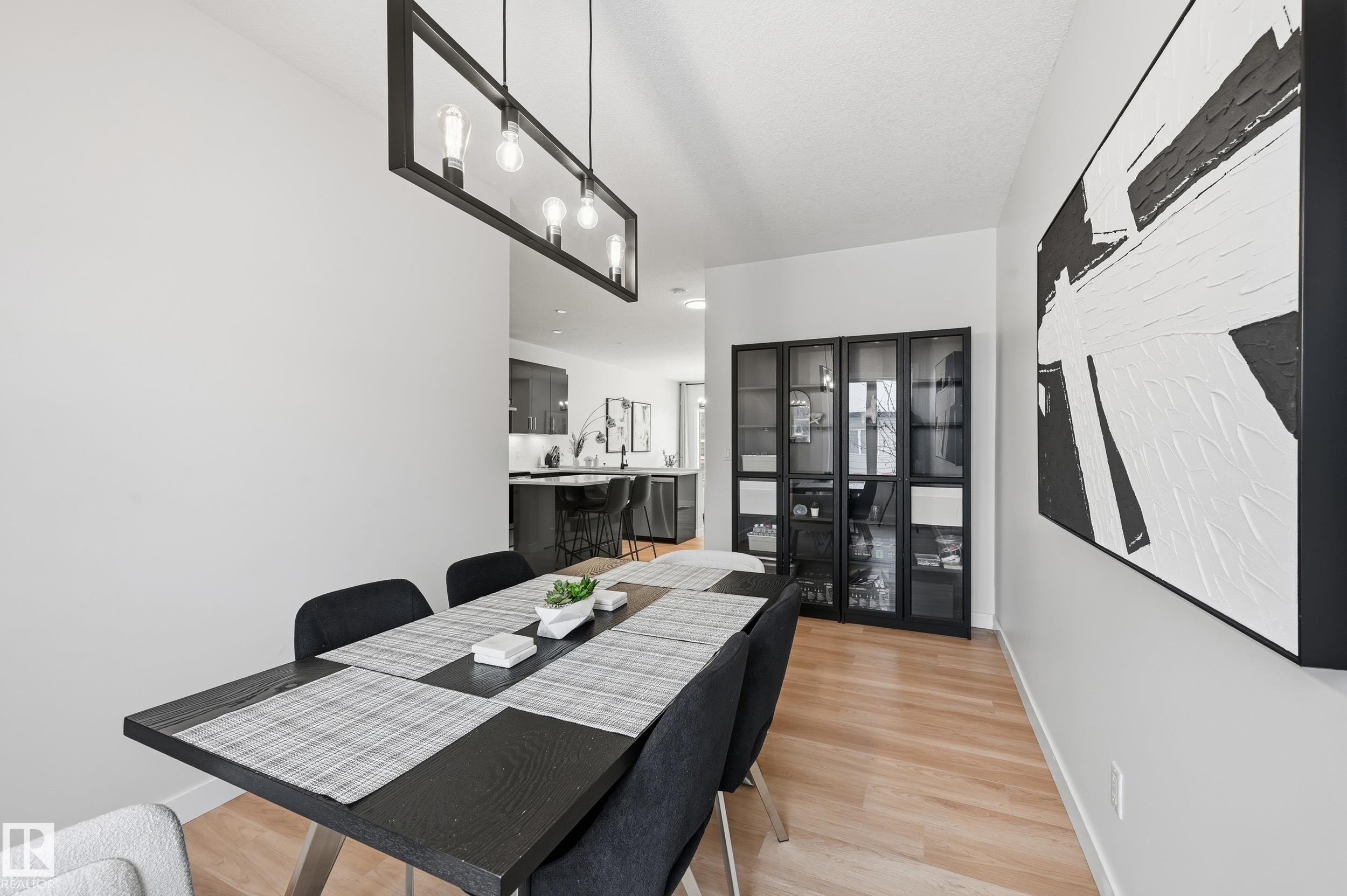 https://zimg.paragon.ice.com/ParagonImages/Property/PM/RAE/225395607/12/0/0/455a0ef986434db93cb71b17d204d480/1/74721ad528b5f916ace7f70c1bb065f7/225395607-5ca7b02c-f07f-4529-9078-ae5ebf9cf9cd.JPG