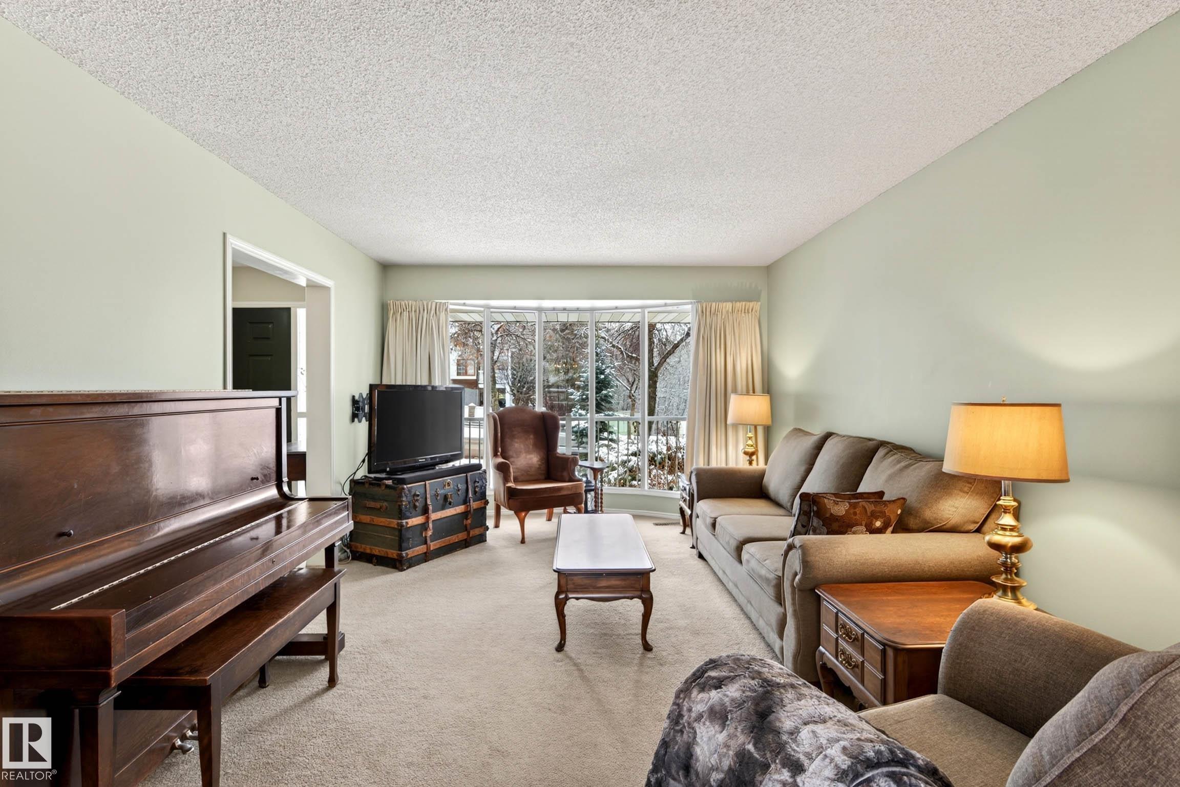 Photo 11 at 84 Woodlands Road, Woodlands, St. Albert