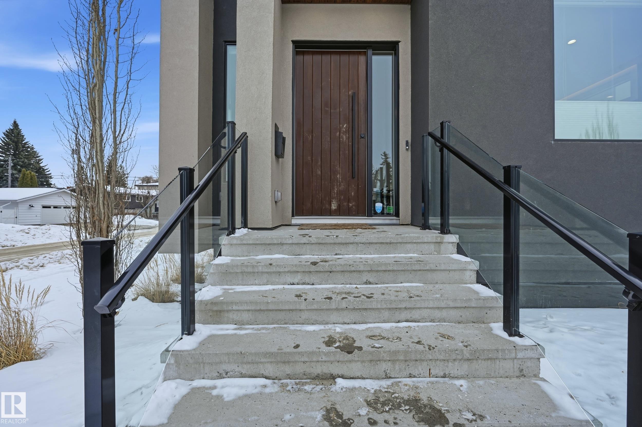 44B Valleyview Crescent NW, Parkview, Edmonton