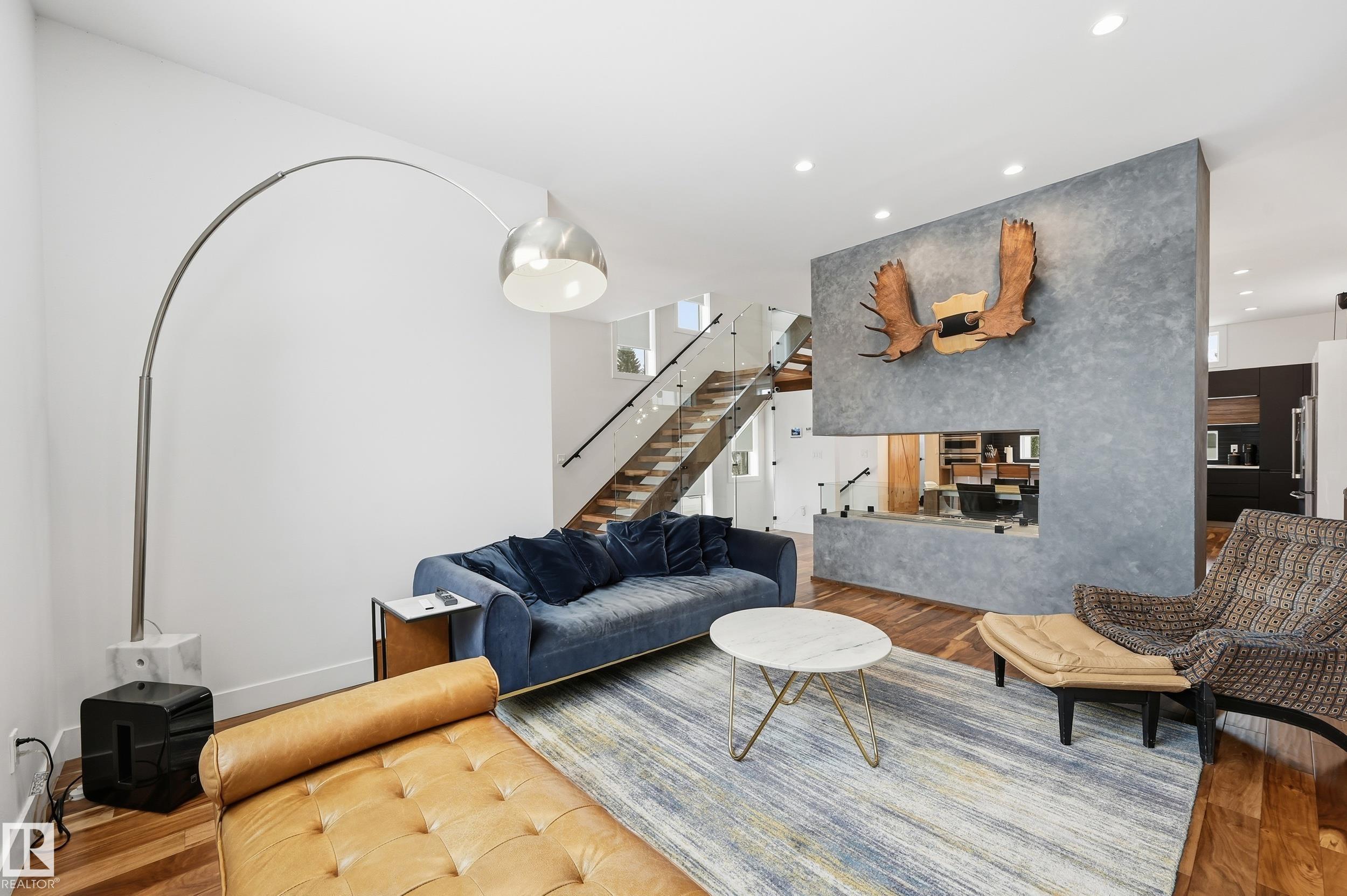 Photo 9 at 44B Valleyview Crescent NW, Parkview, Edmonton