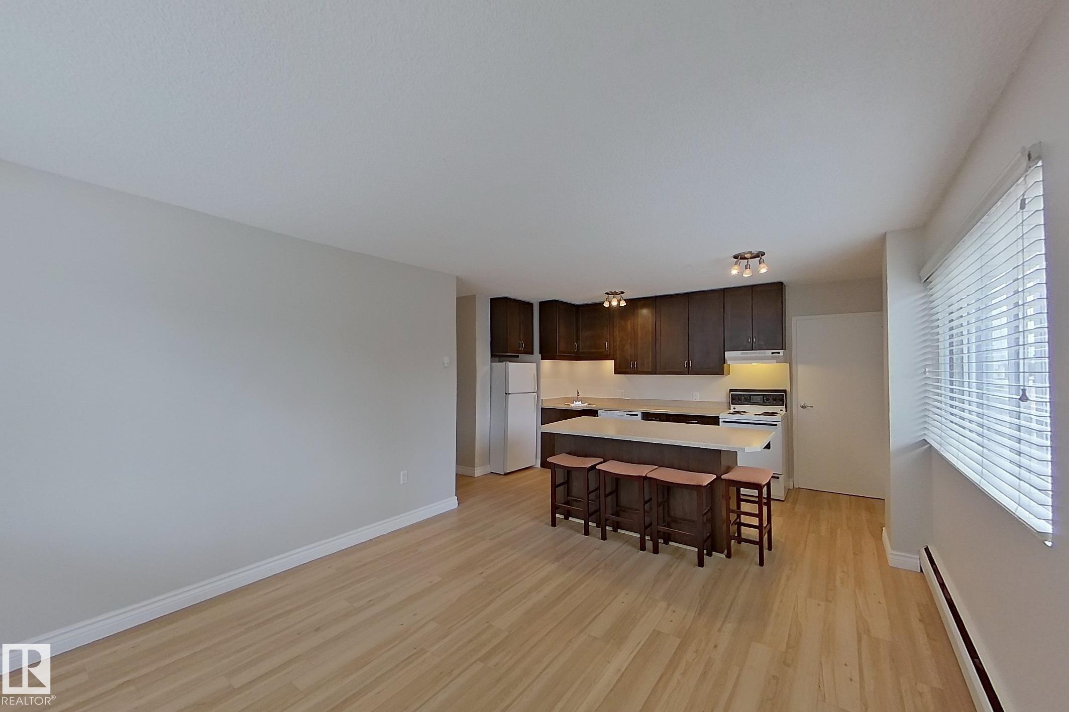 Picture for #404 10021 116 ST NW