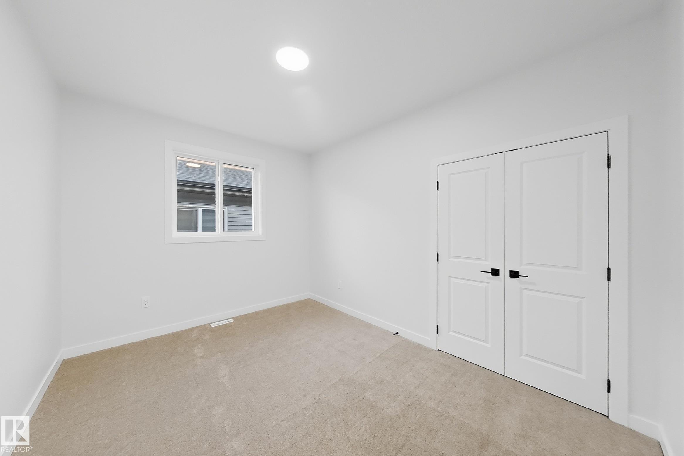 Photo 18 at 6449 28 Avenue SW, Mattson, Edmonton