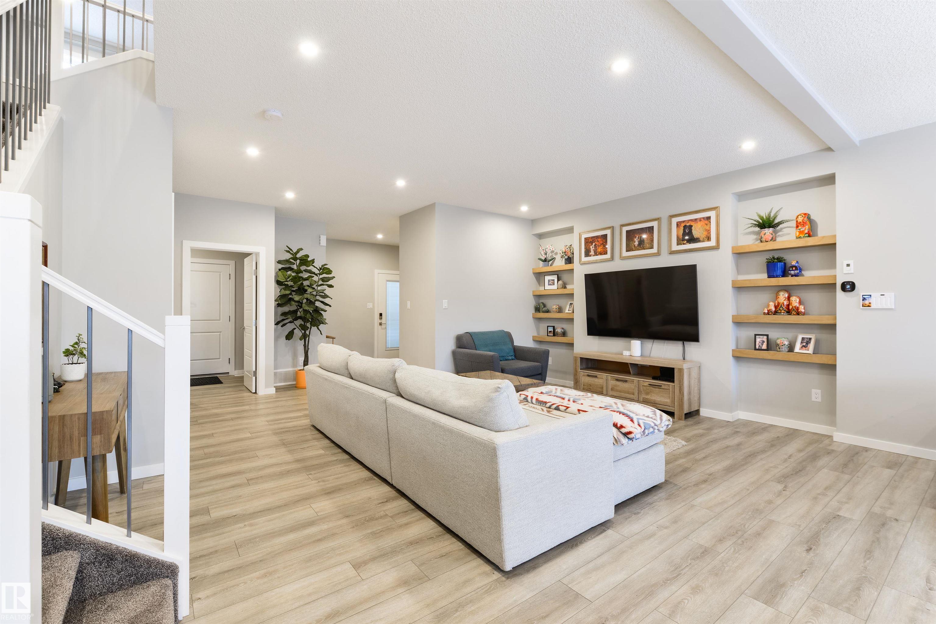 Photo 7 at 5361 Lark Landing NW, Kinglet Gardens, Edmonton