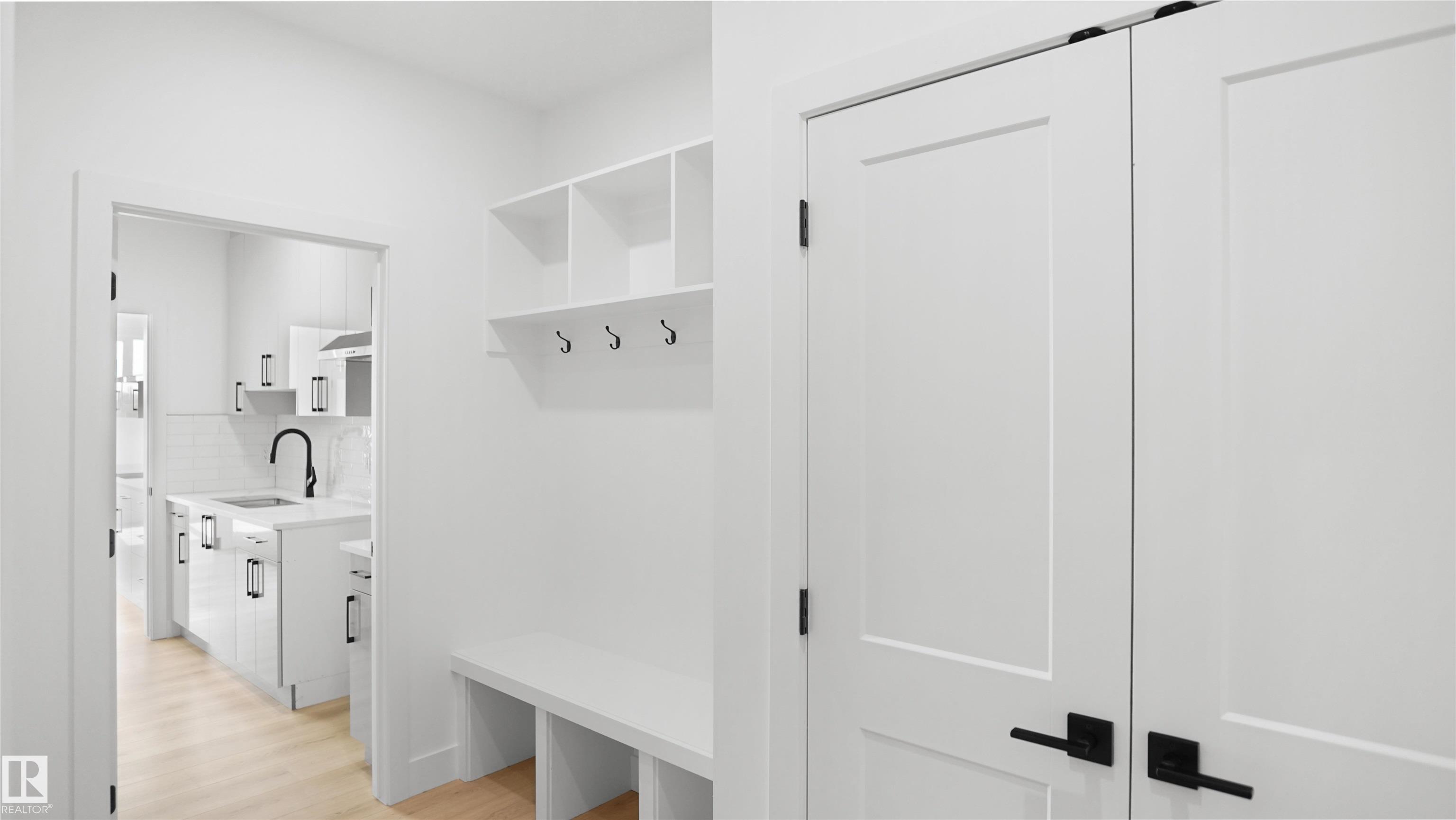 Photo 19 at 803 30 Avenue NW, Maple Crest, Edmonton