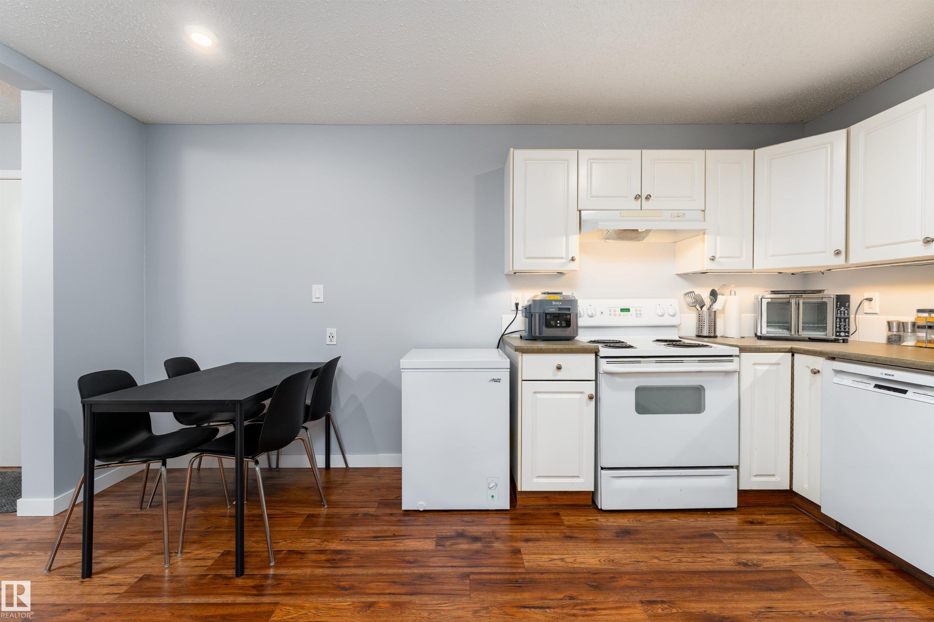 Picture for #26 10208 113 ST NW