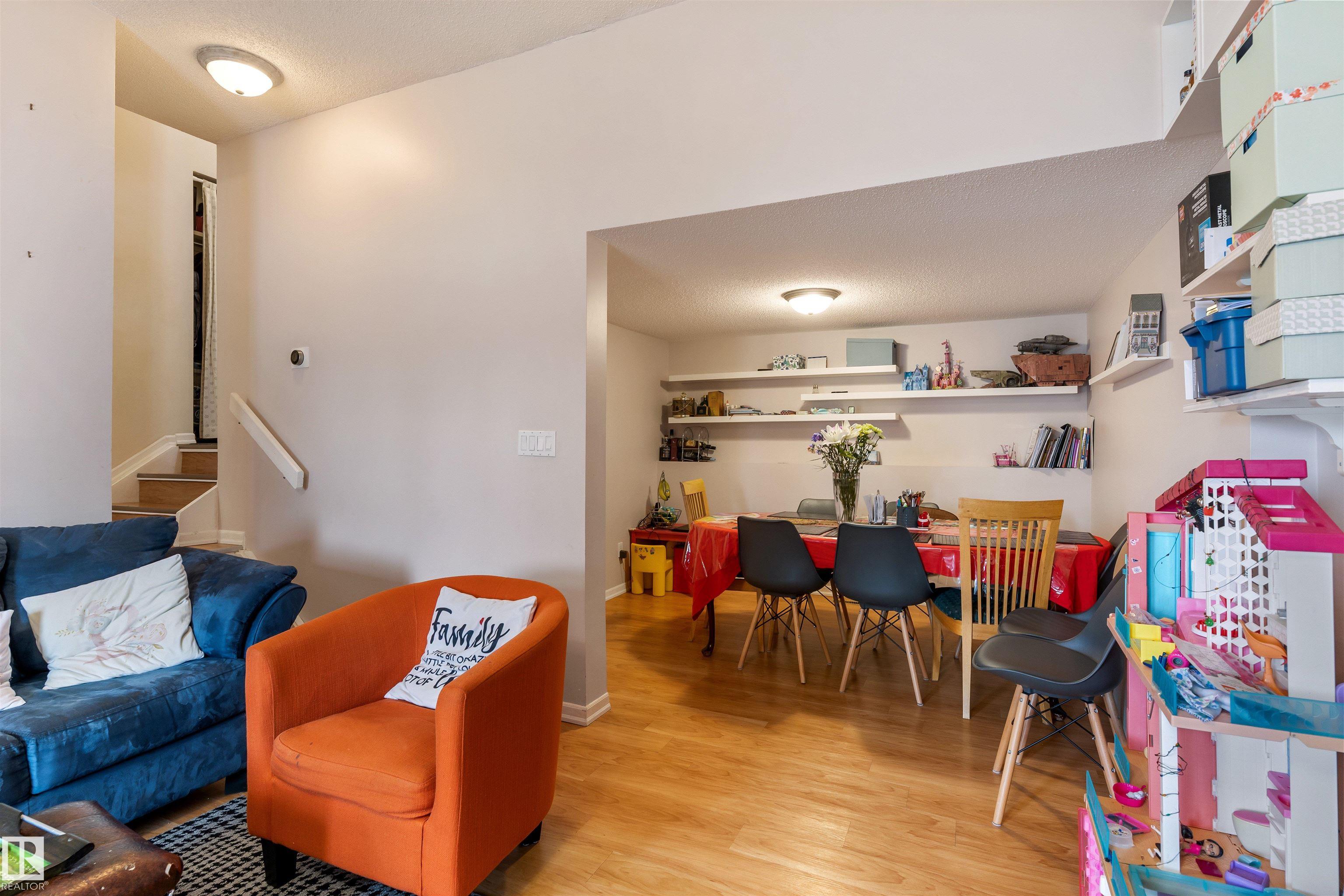 Photo 12 at 5975 40 Avenue NW, Greenview, Edmonton