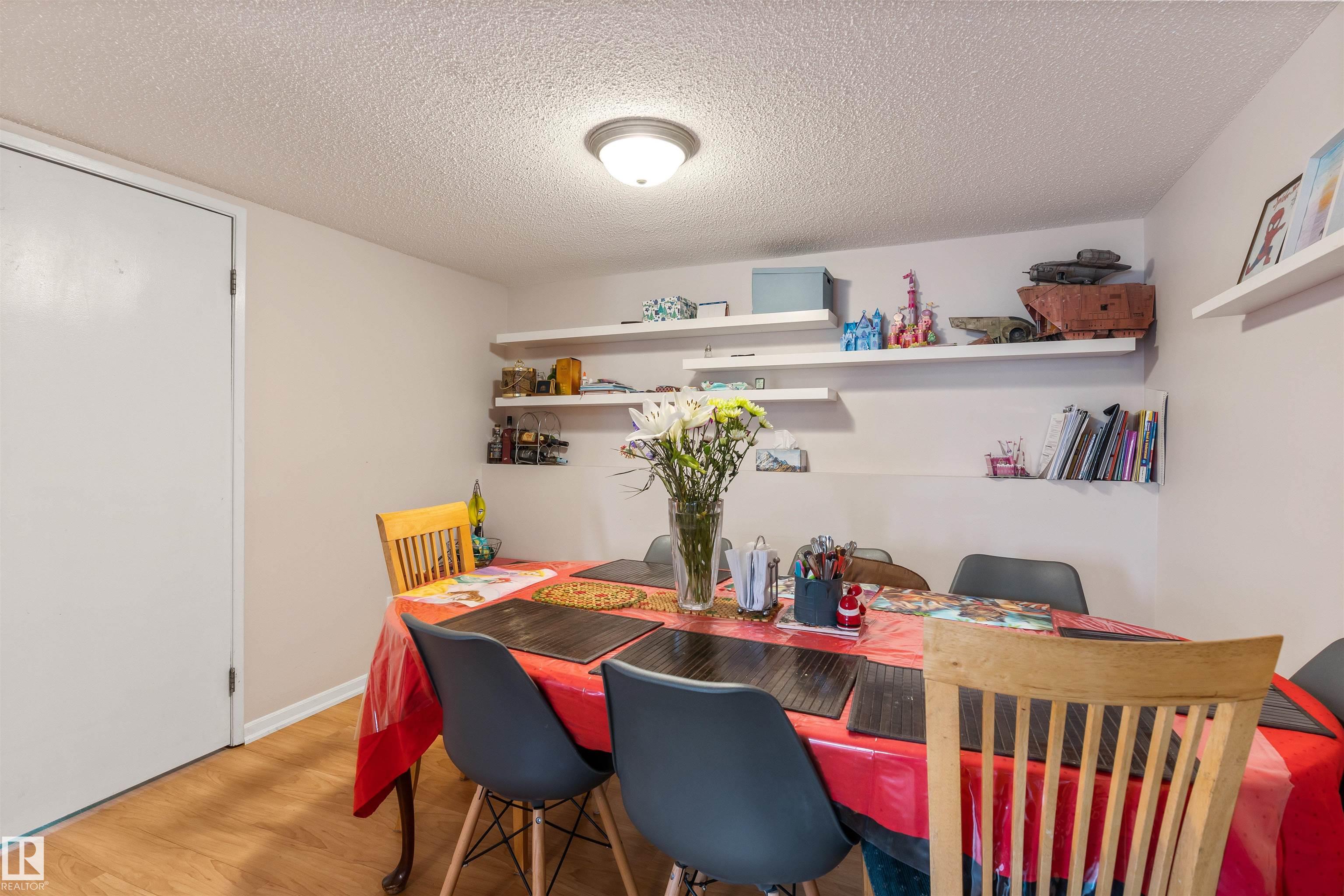 Photo 14 at 5975 40 Avenue NW, Greenview, Edmonton