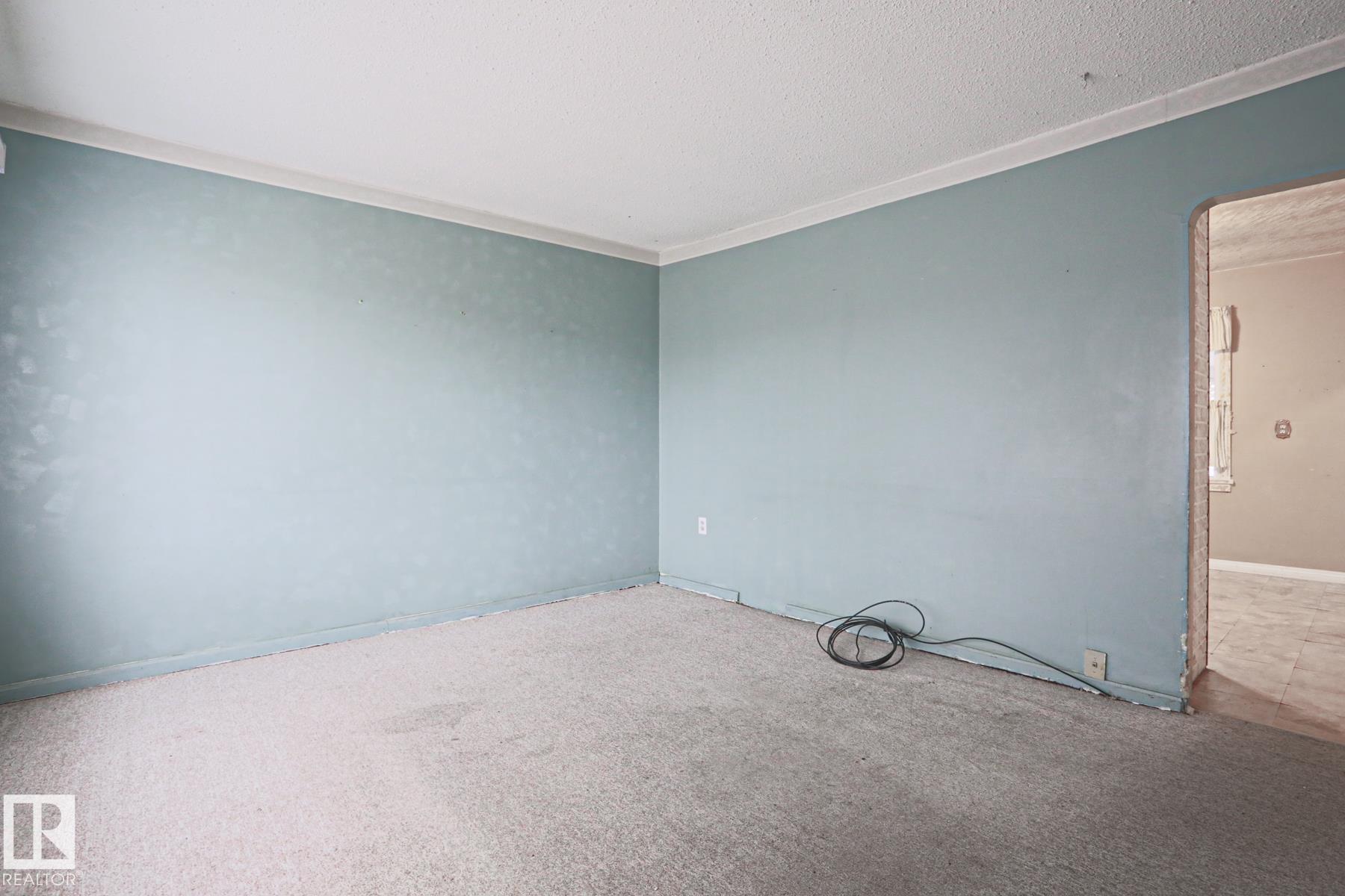 Picture for 4033 115 AV NW