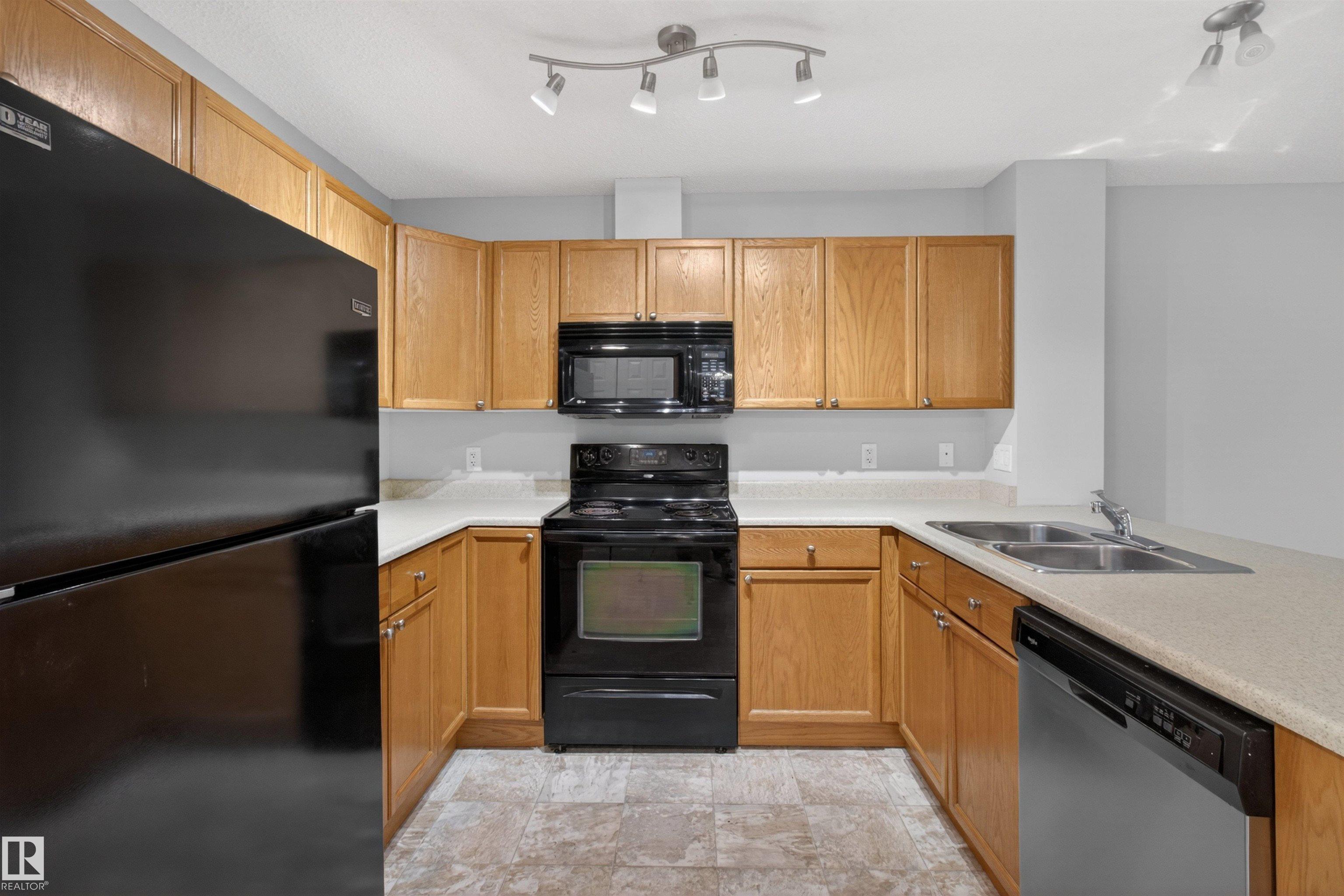 Photo 10 at 106 - 4403 23 Street NW, Larkspur, Edmonton