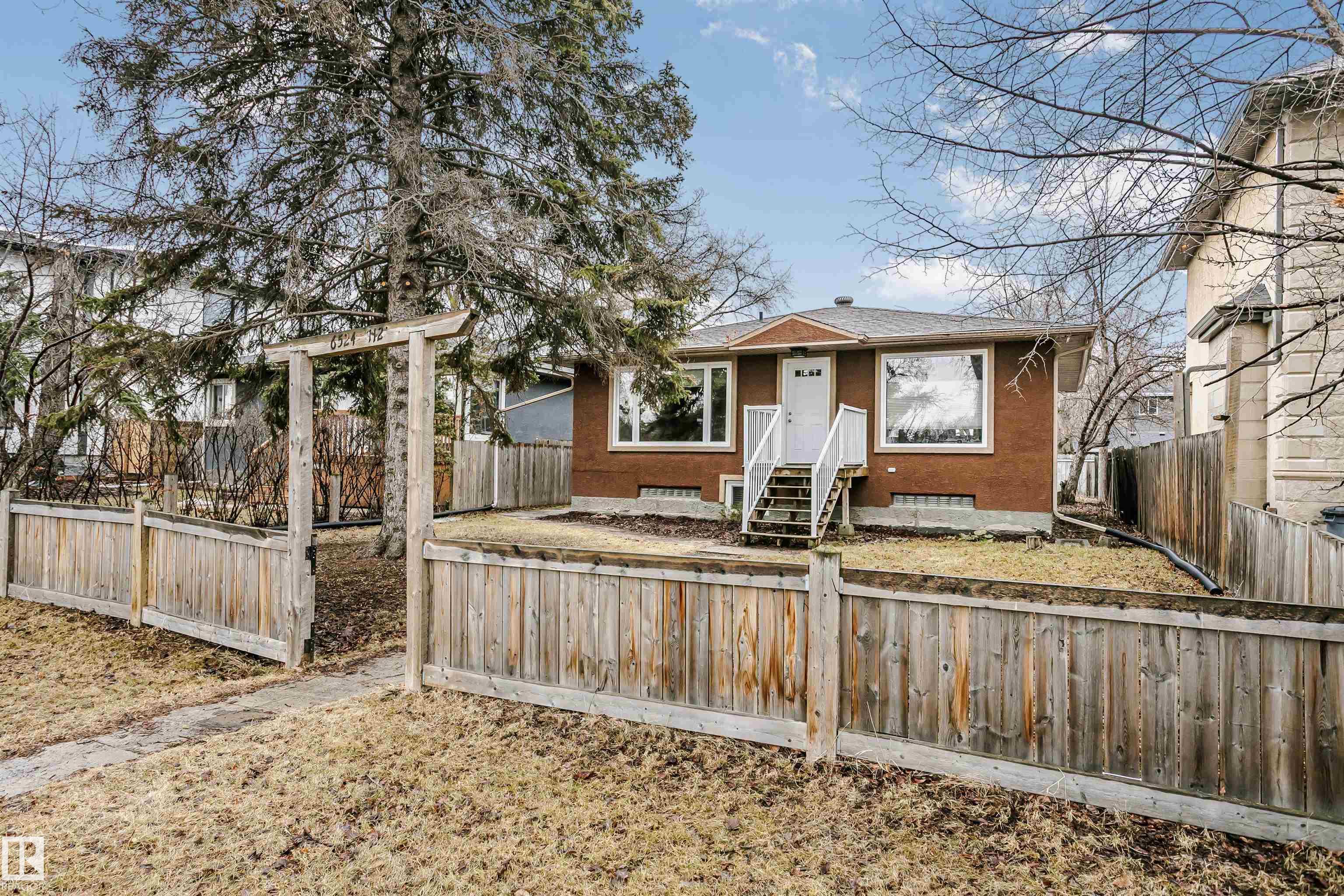 Picture for 6524 112 ST NW