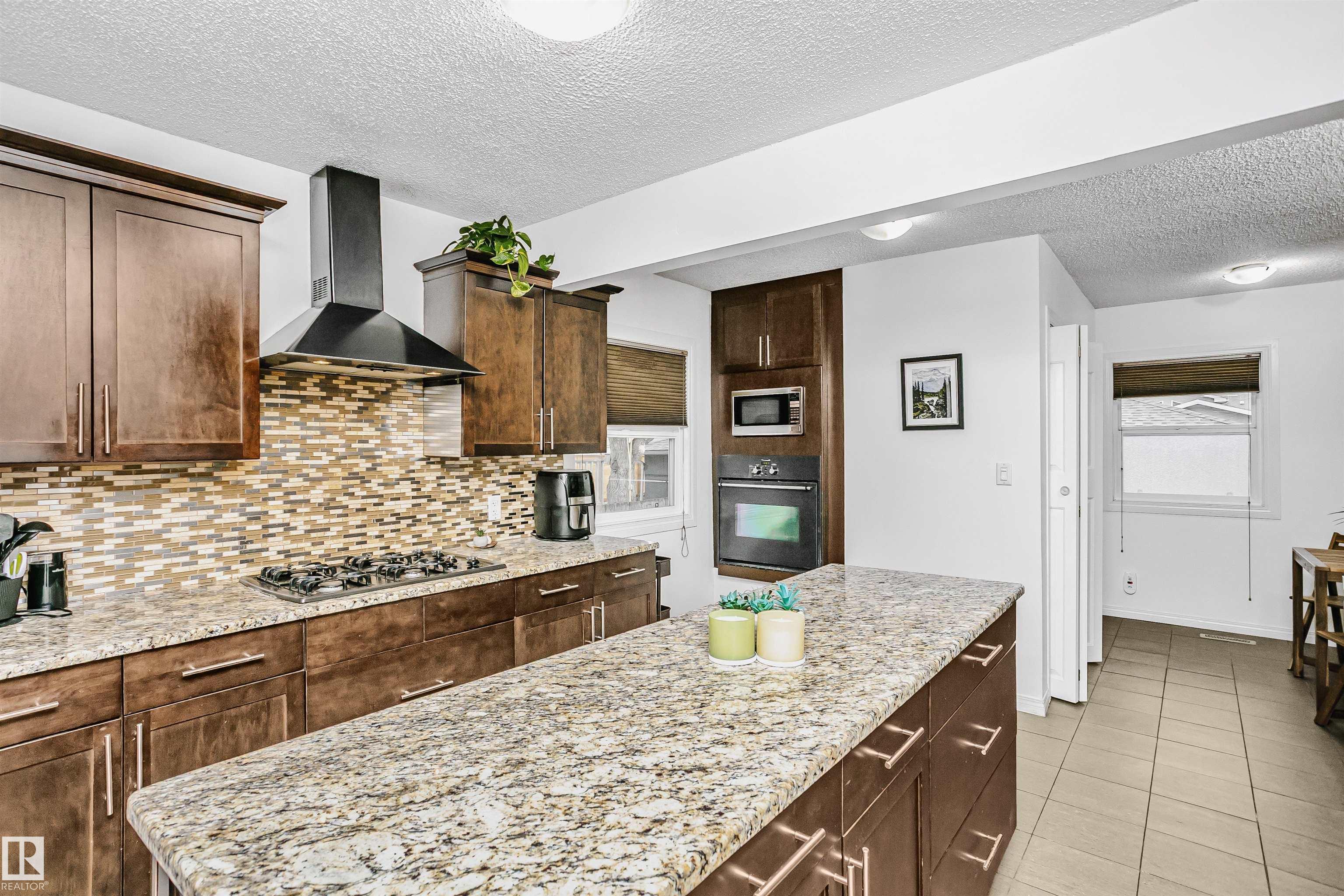 Photo 20 at 6524 112 Street NW, Parkallen, Edmonton