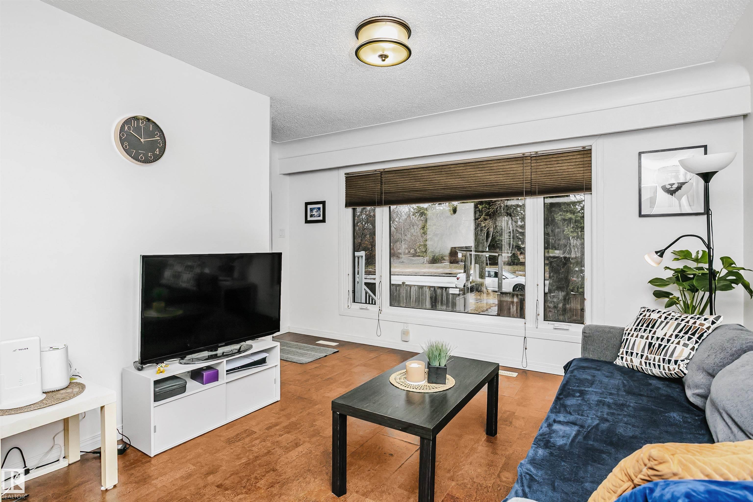 Photo 8 at 6524 112 Street NW, Parkallen, Edmonton