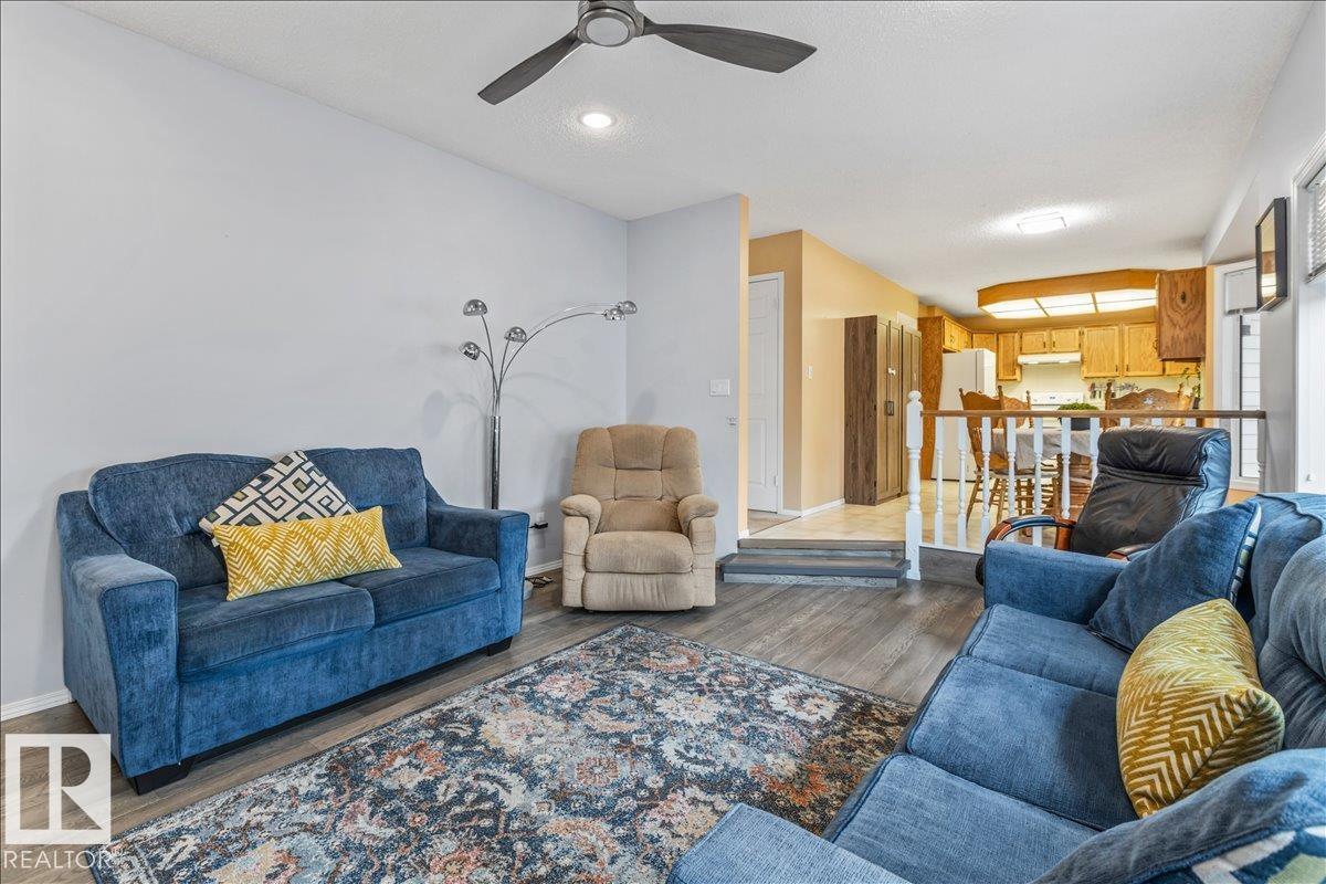 Photo 19 at 19 Deane Crescent, Deer Ridge, St. Albert