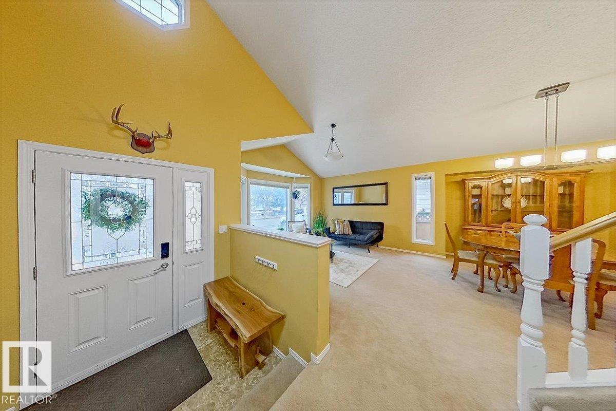 19 Deane Crescent, Deer Ridge, St. Albert