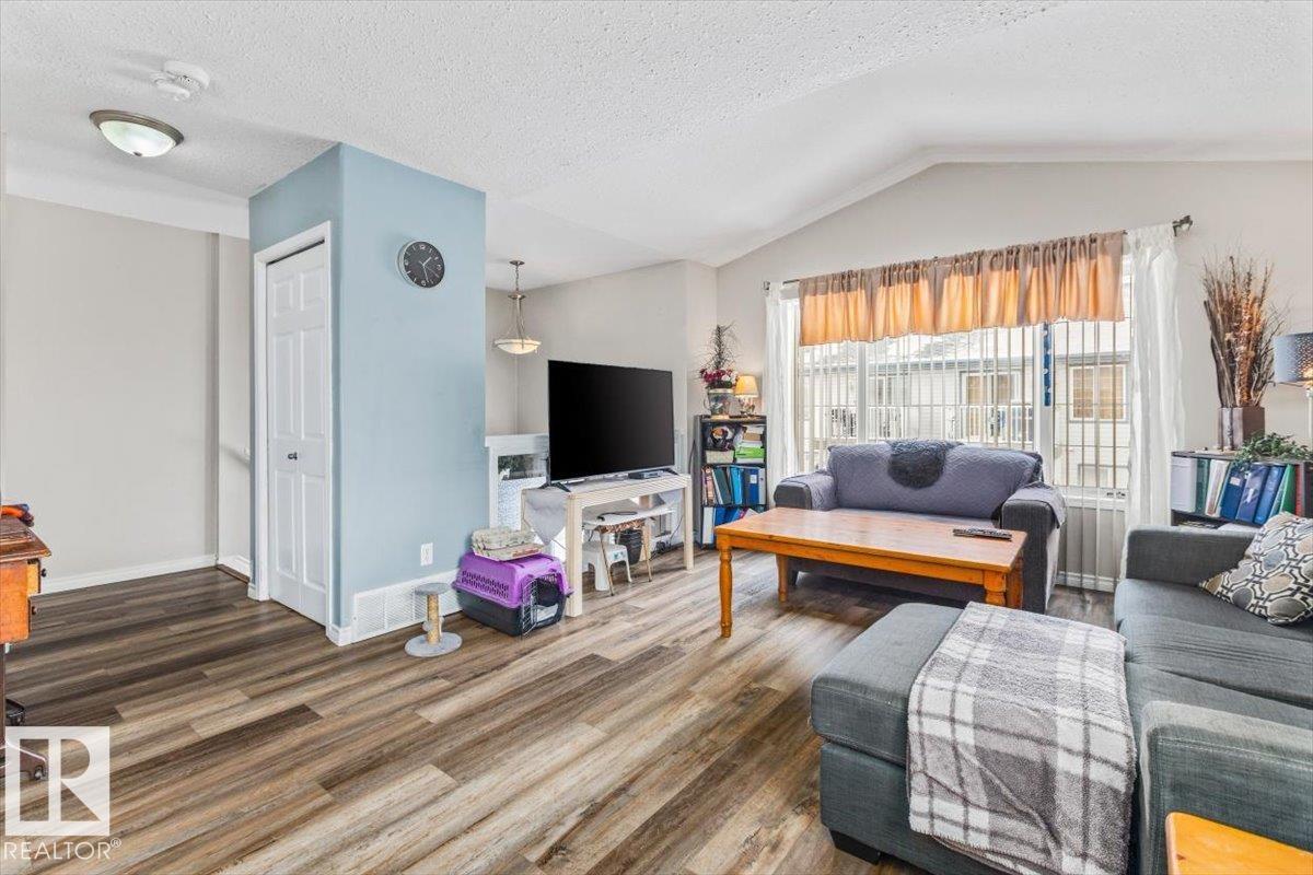 Photo 6 at D - 10102 103 Street, Morinville