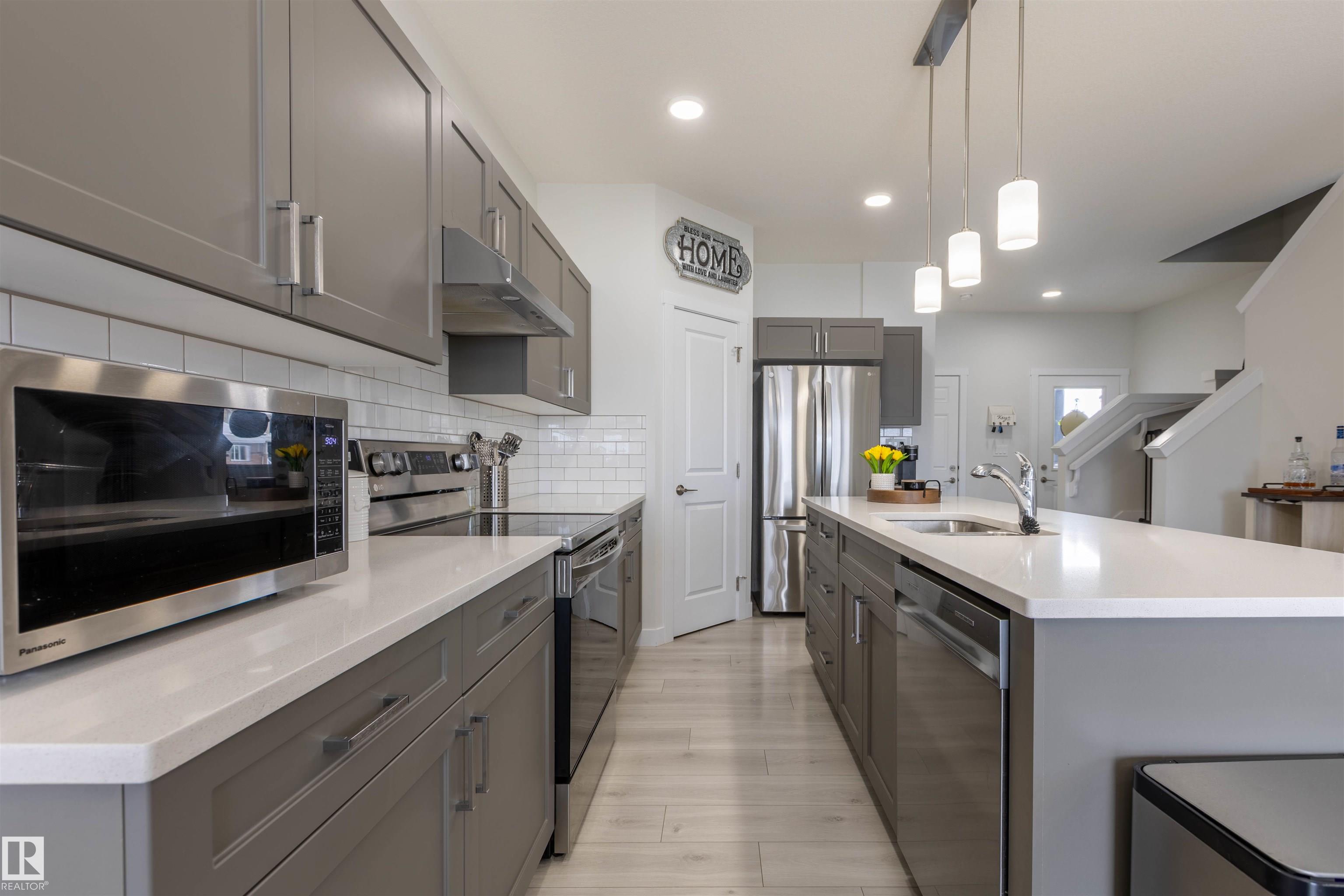 Photo 6 at 10706 99 Street, Morinville