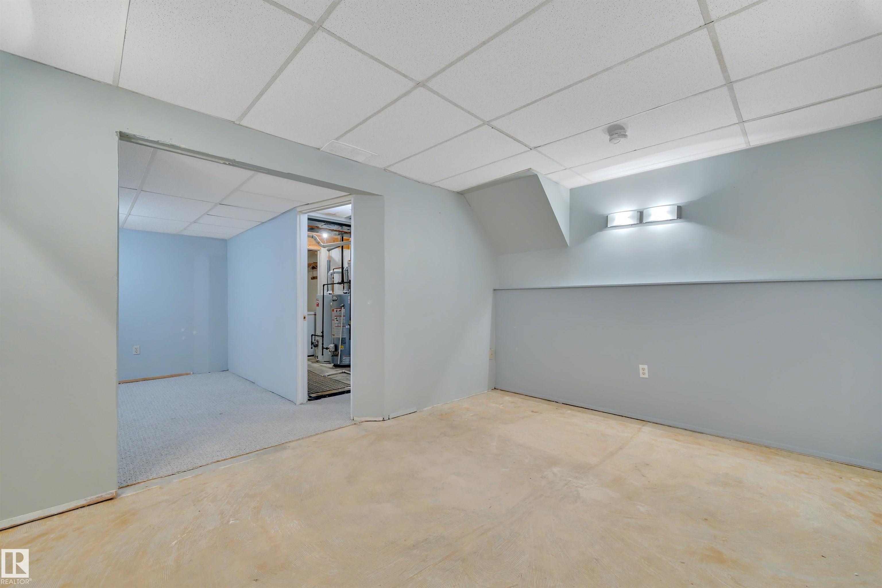 Photo 39 at 3843 26 Avenue NW, Bisset, Edmonton