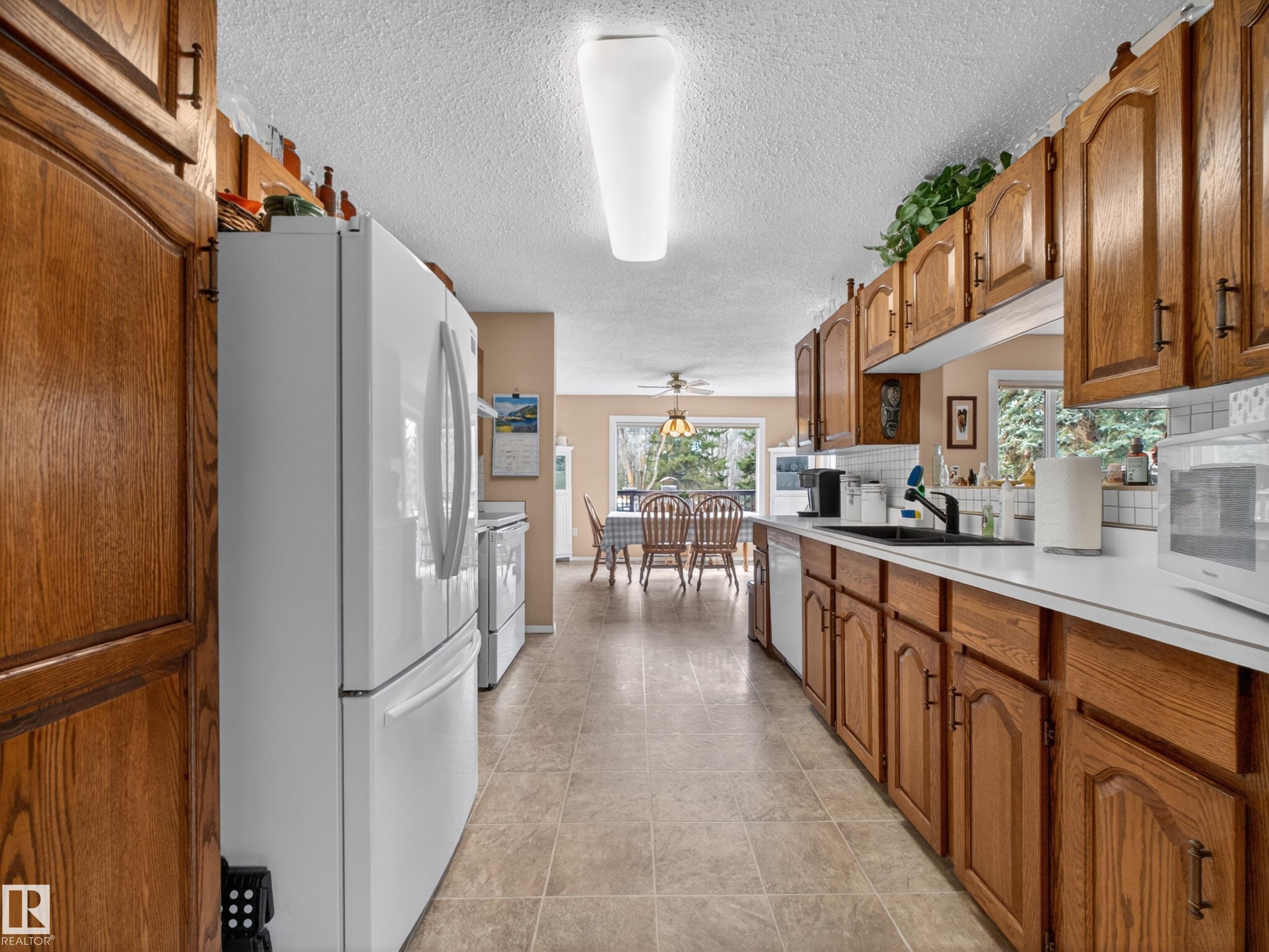 Photo 18 at 146 - 52009 Rge Road 214, Wildwood Village, Rural Strathcona County