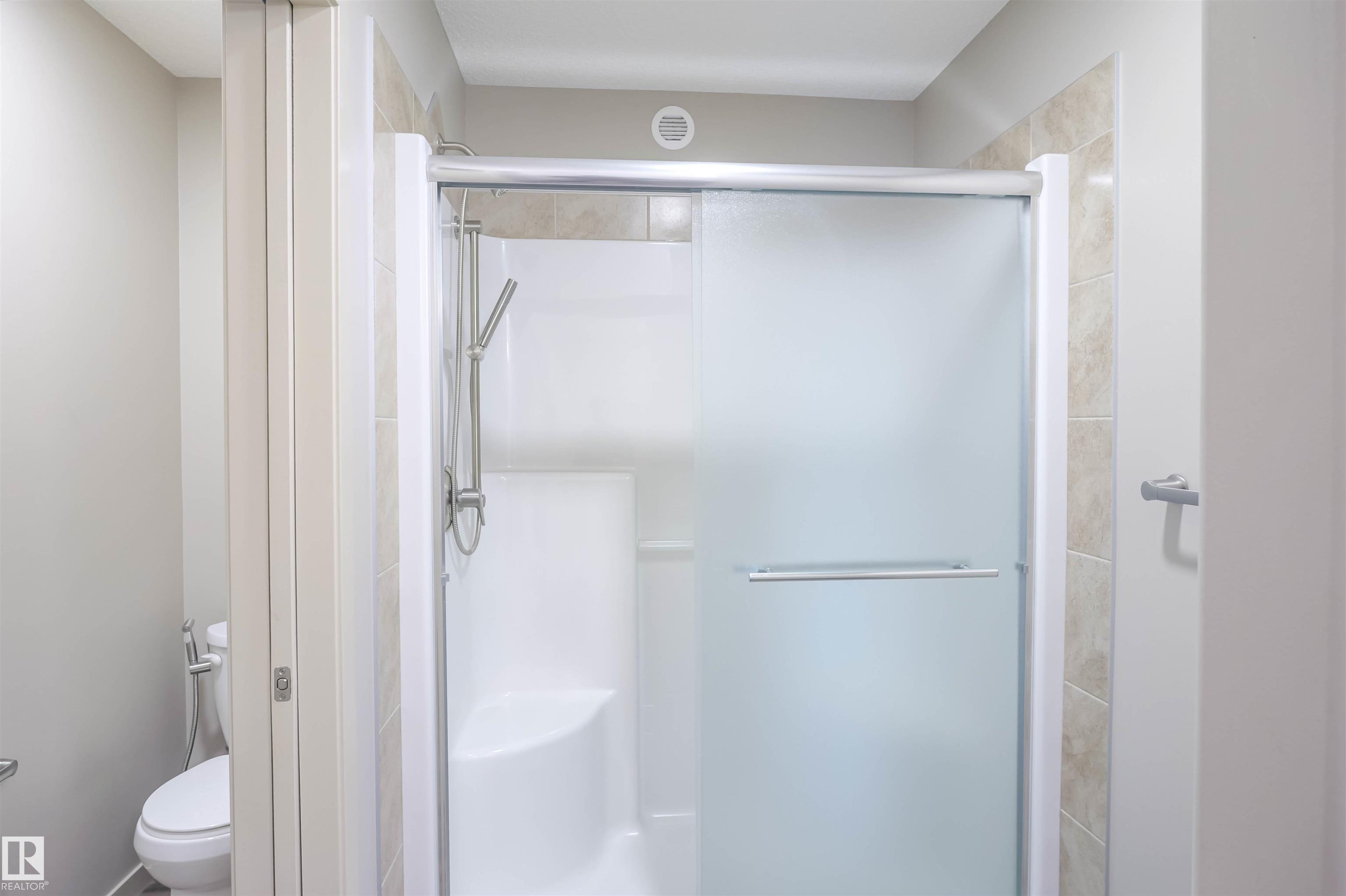 Photo 15 at 1426 25 Avenue NW, Tamarack, Edmonton