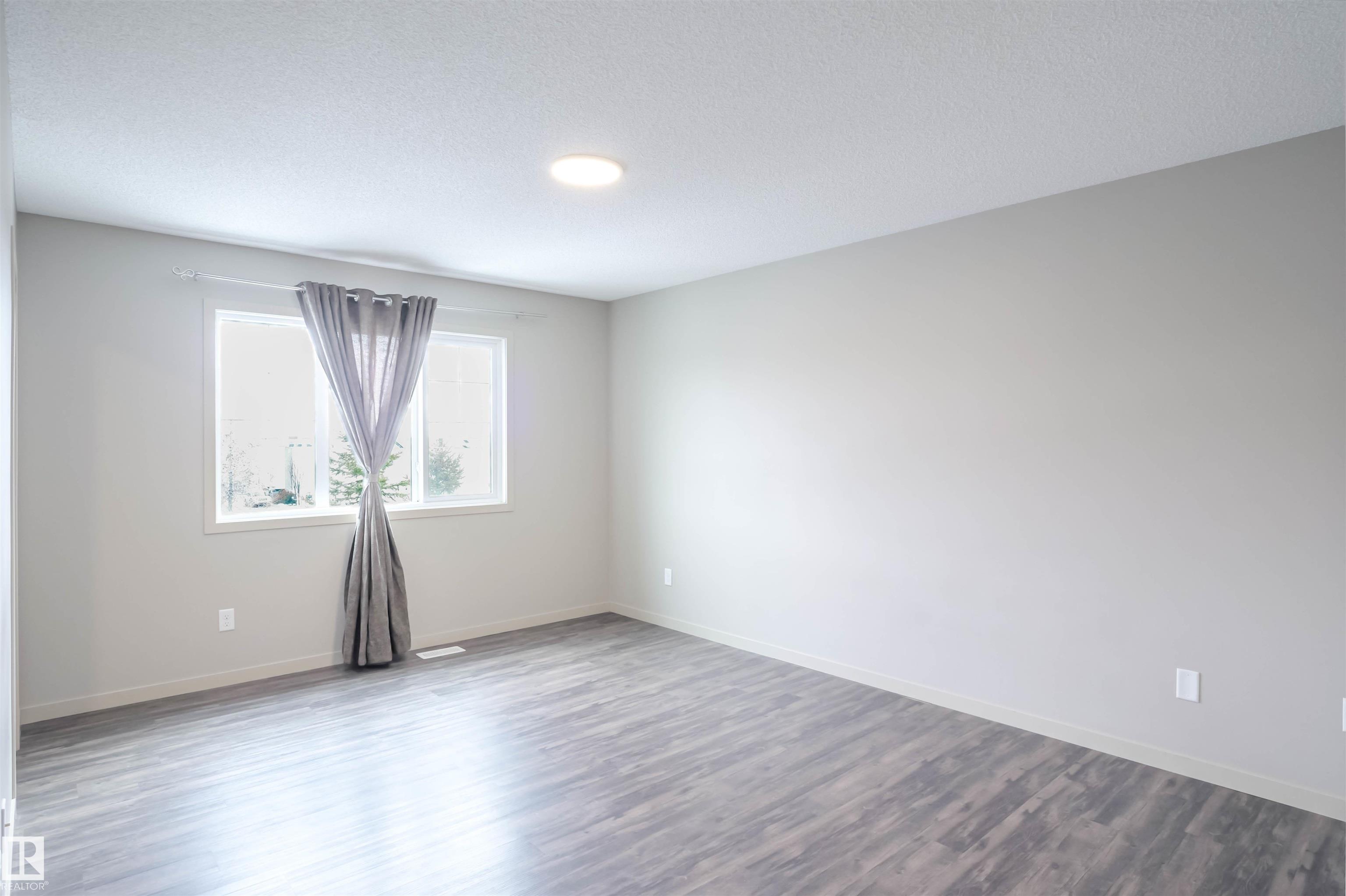 Photo 19 at 1426 25 Avenue NW, Tamarack, Edmonton