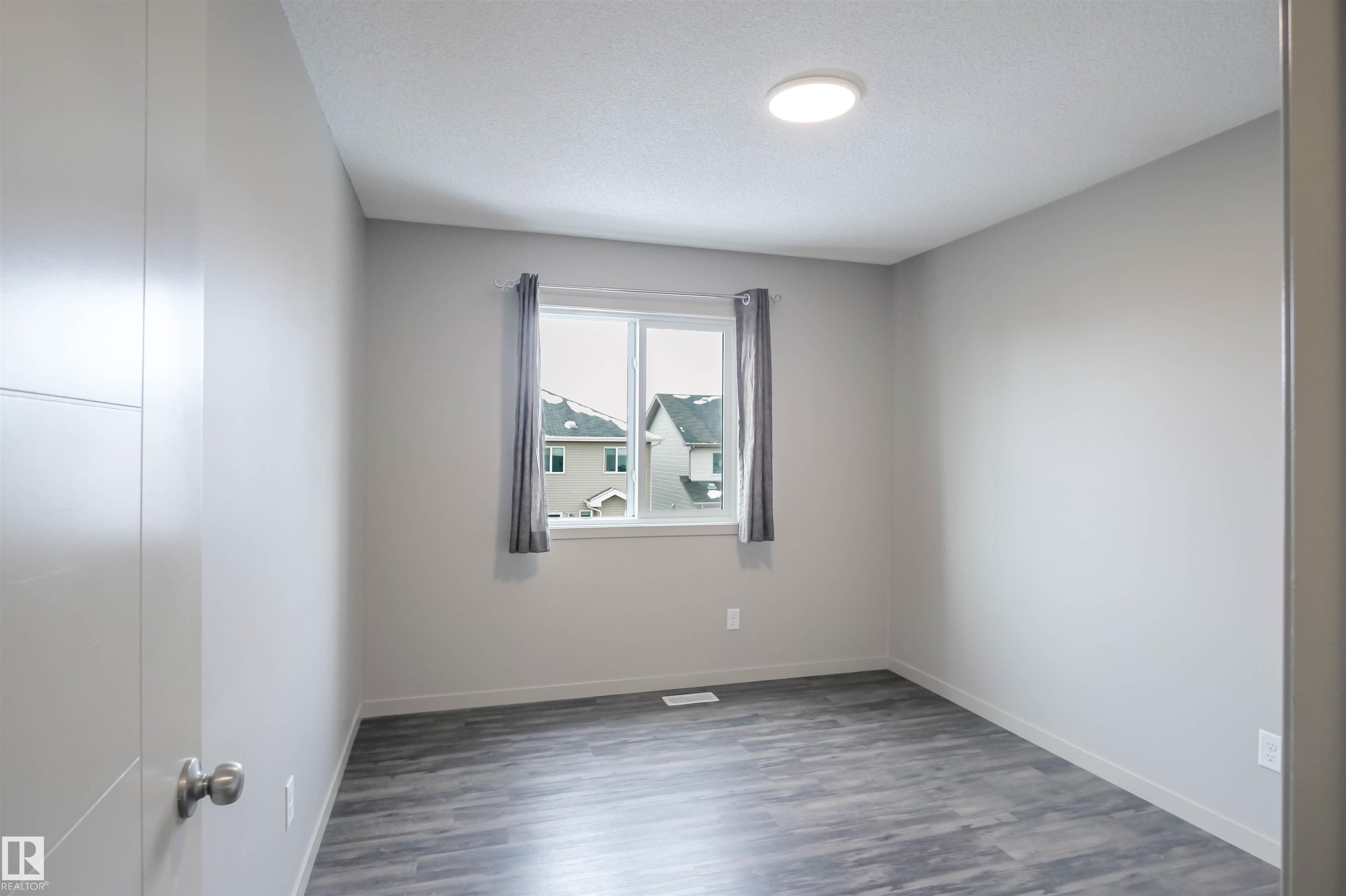 Photo 22 at 1426 25 Avenue NW, Tamarack, Edmonton