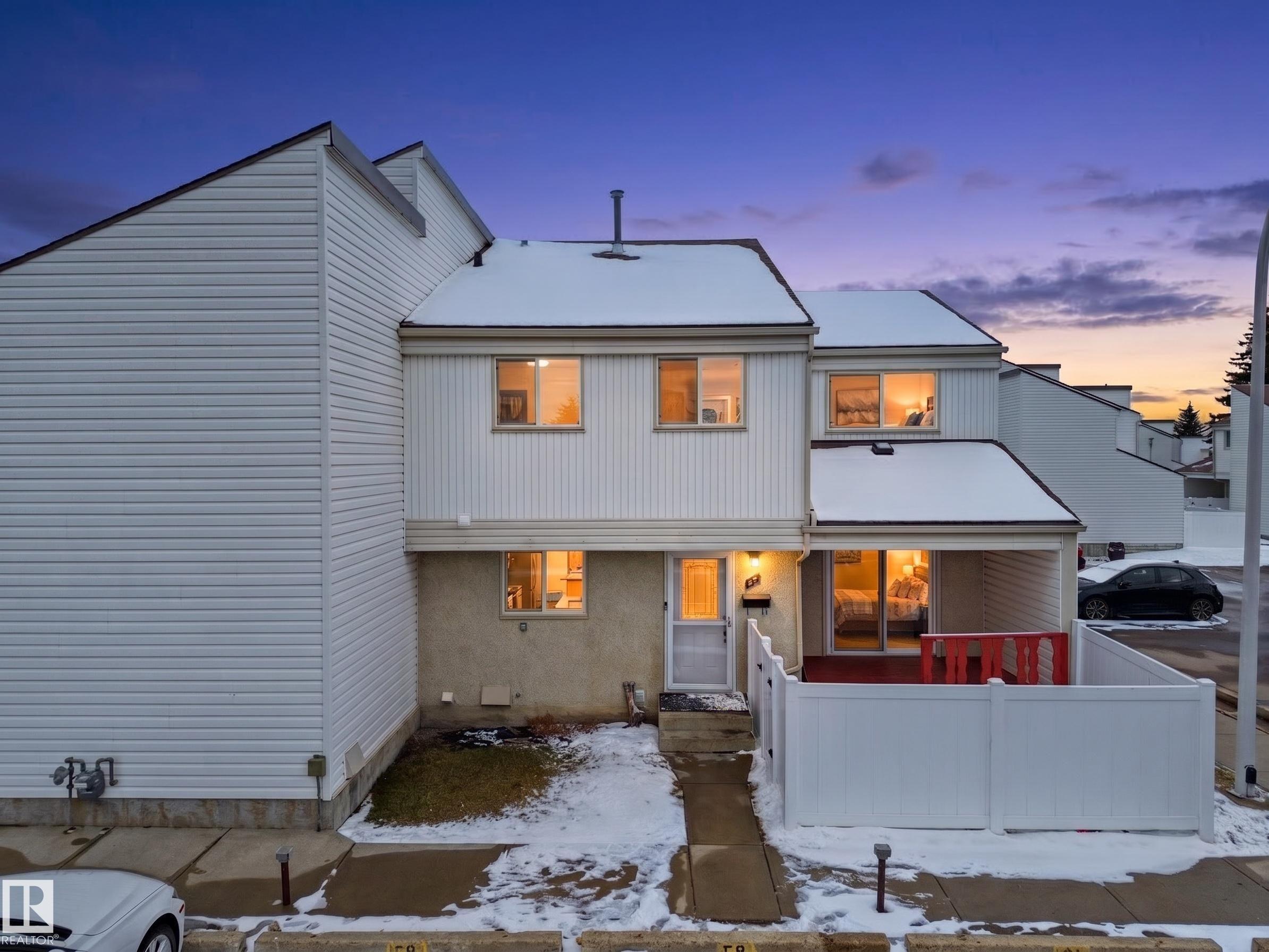 59 Woodvale Village NW, Greenview, Edmonton