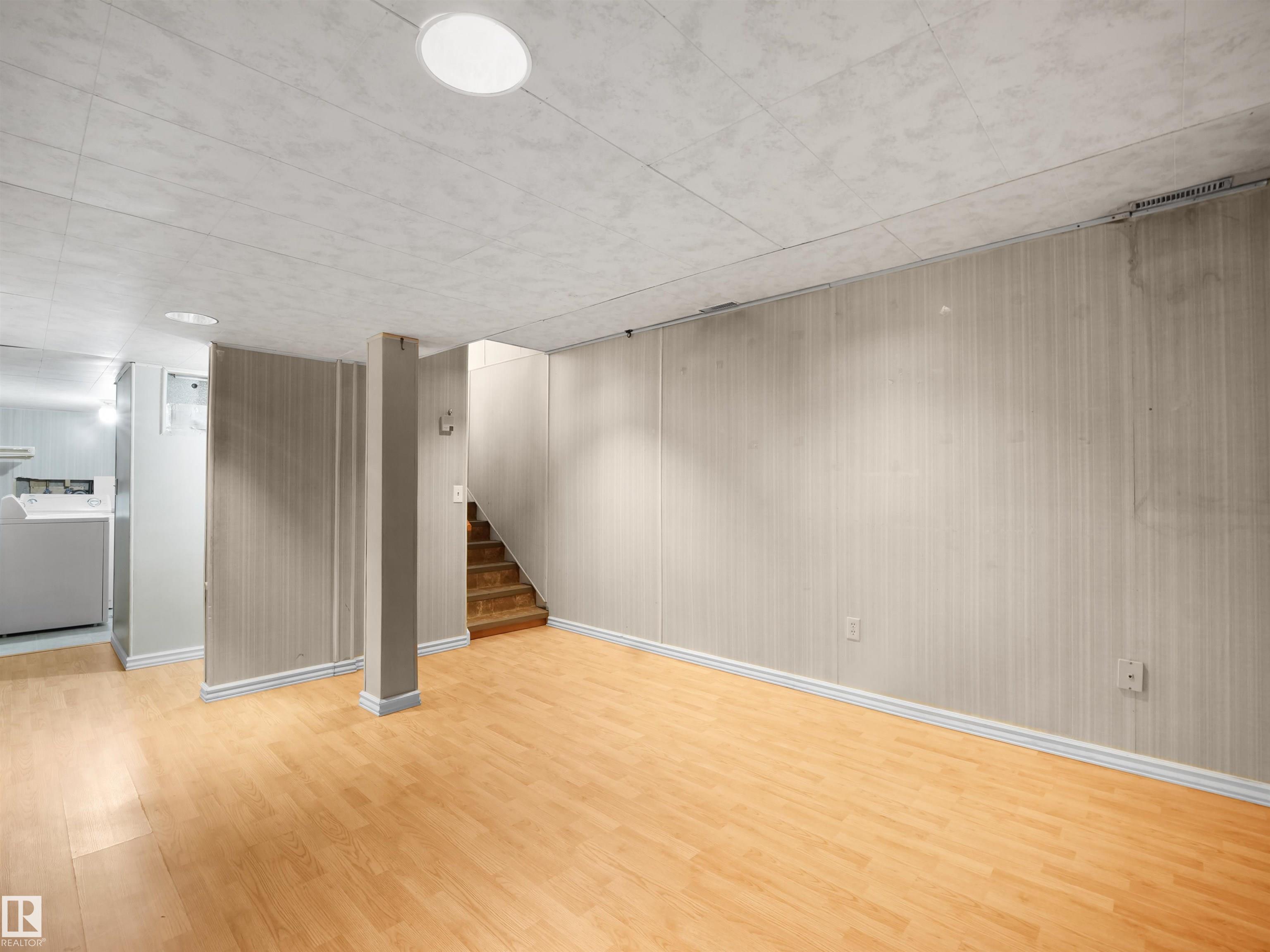 Photo 21 at 59 Woodvale Village NW, Greenview, Edmonton