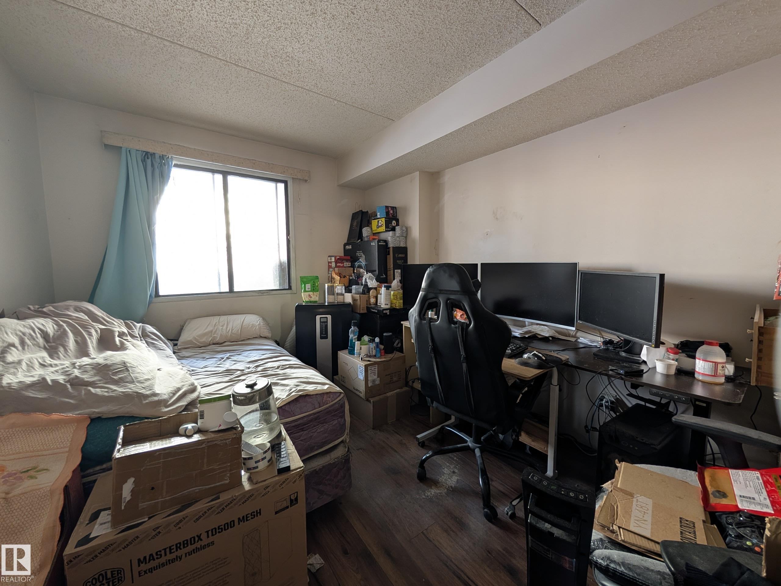 Photo 13 at 208 - 9917 110 Street NW, Wîhkwêntôwin, Edmonton