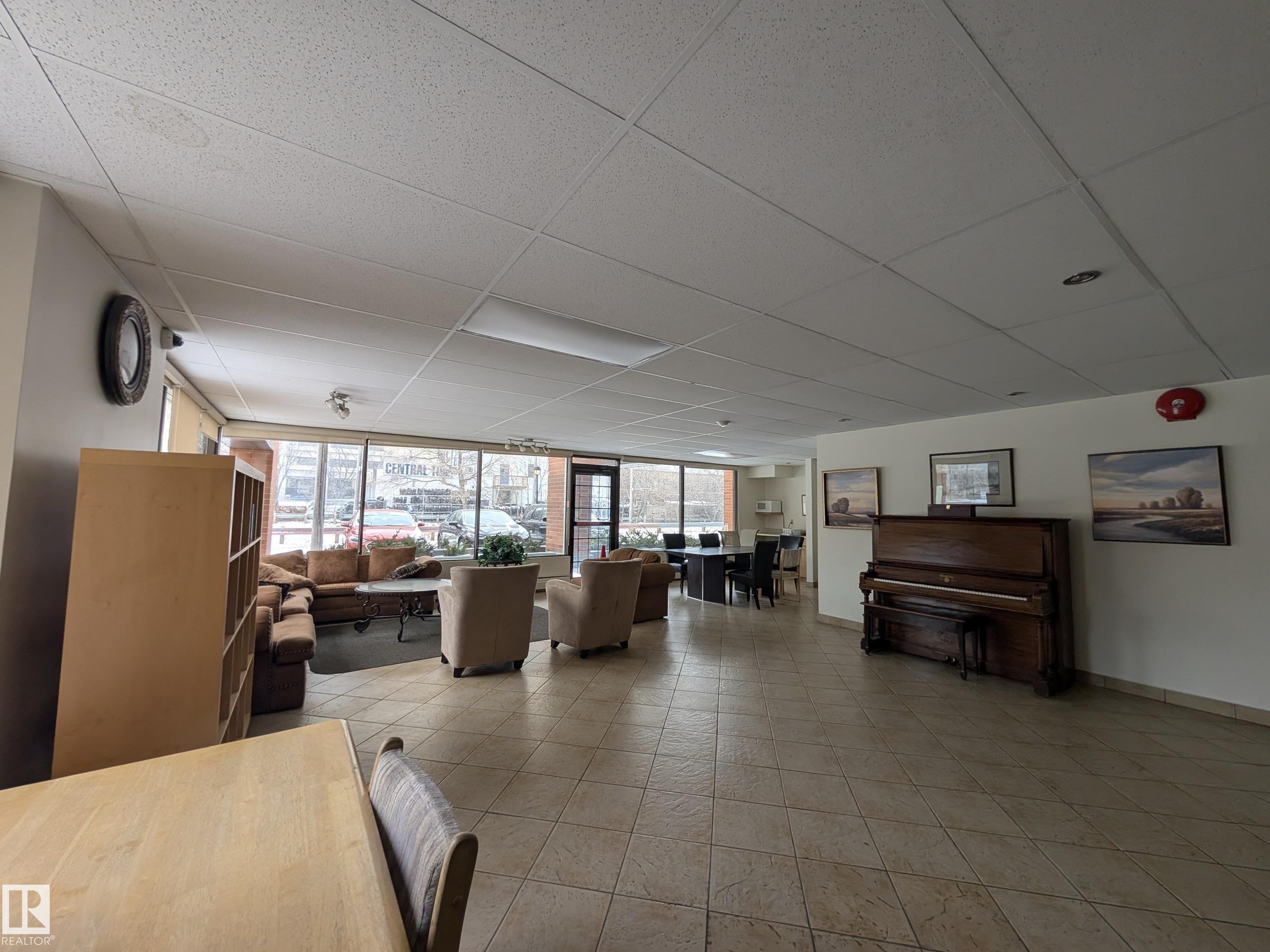 Photo 23 at 208 - 9917 110 Street NW, Wîhkwêntôwin, Edmonton