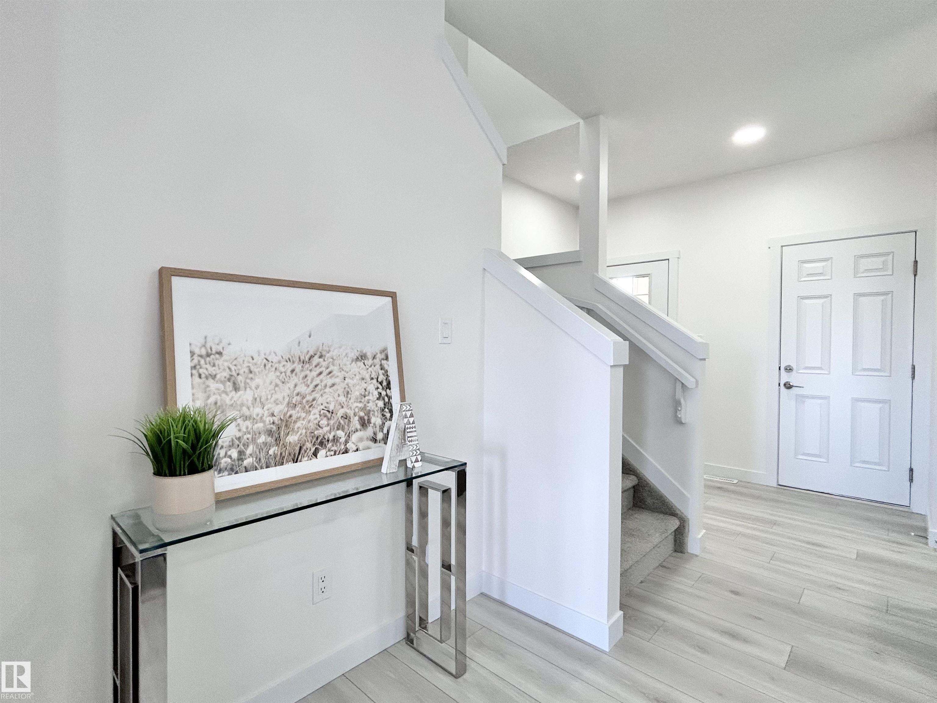 19704 29 Avenue NW, The Uplands, Edmonton