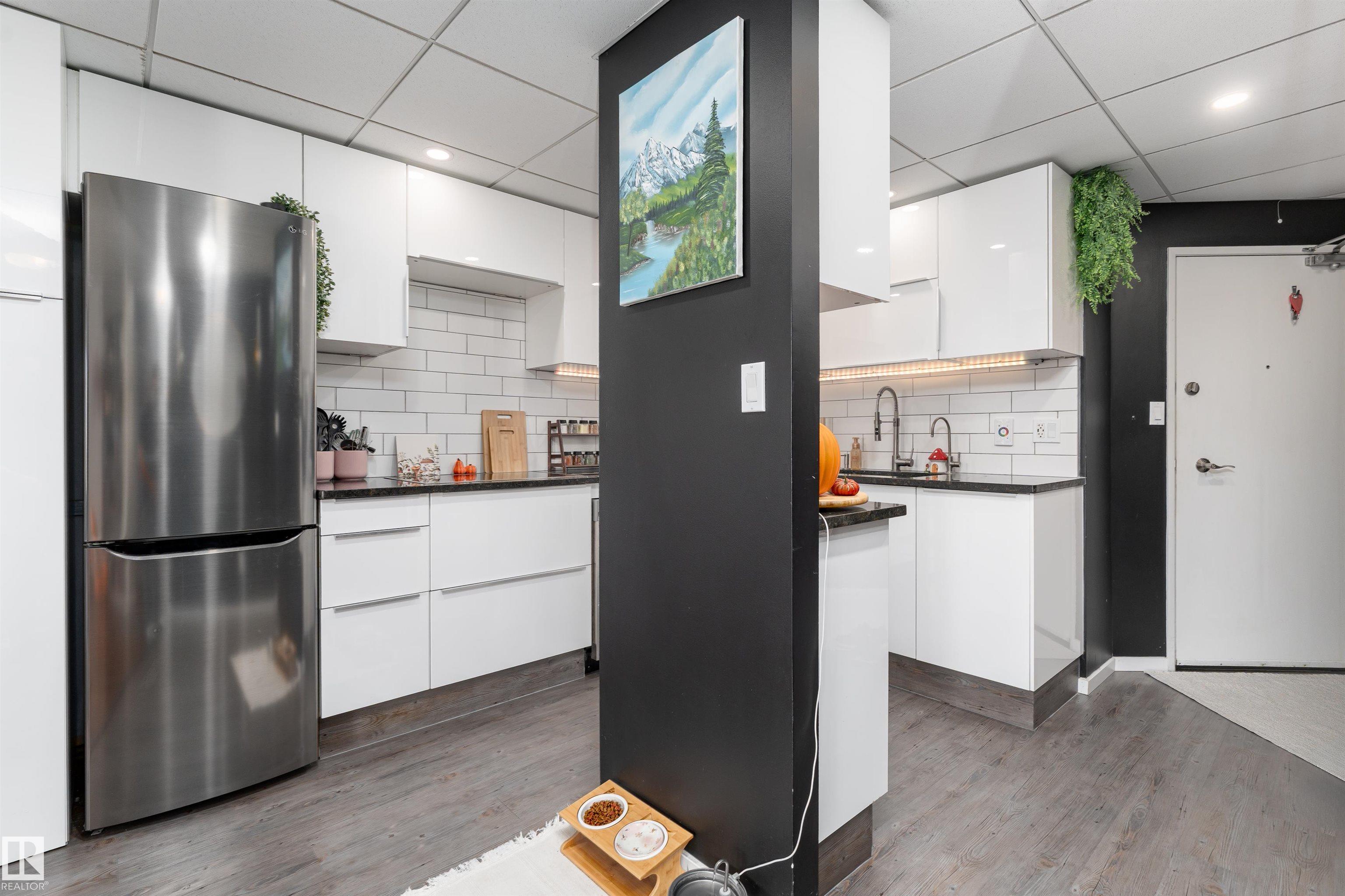 508 - 10045 117 Street NW, Wîhkwêntôwin, Edmonton