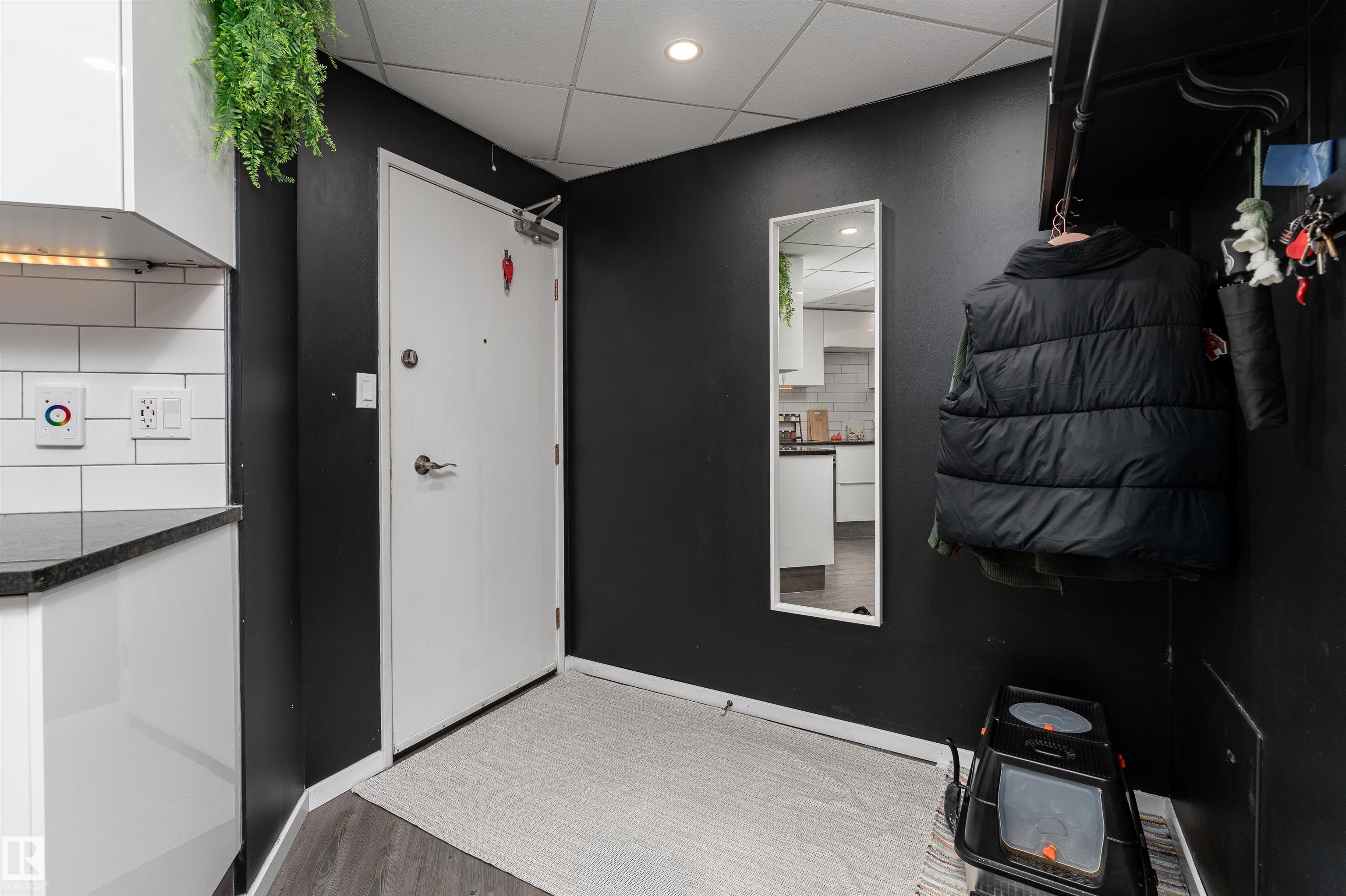 Photo 19 at 508 - 10045 117 Street NW, Wîhkwêntôwin, Edmonton