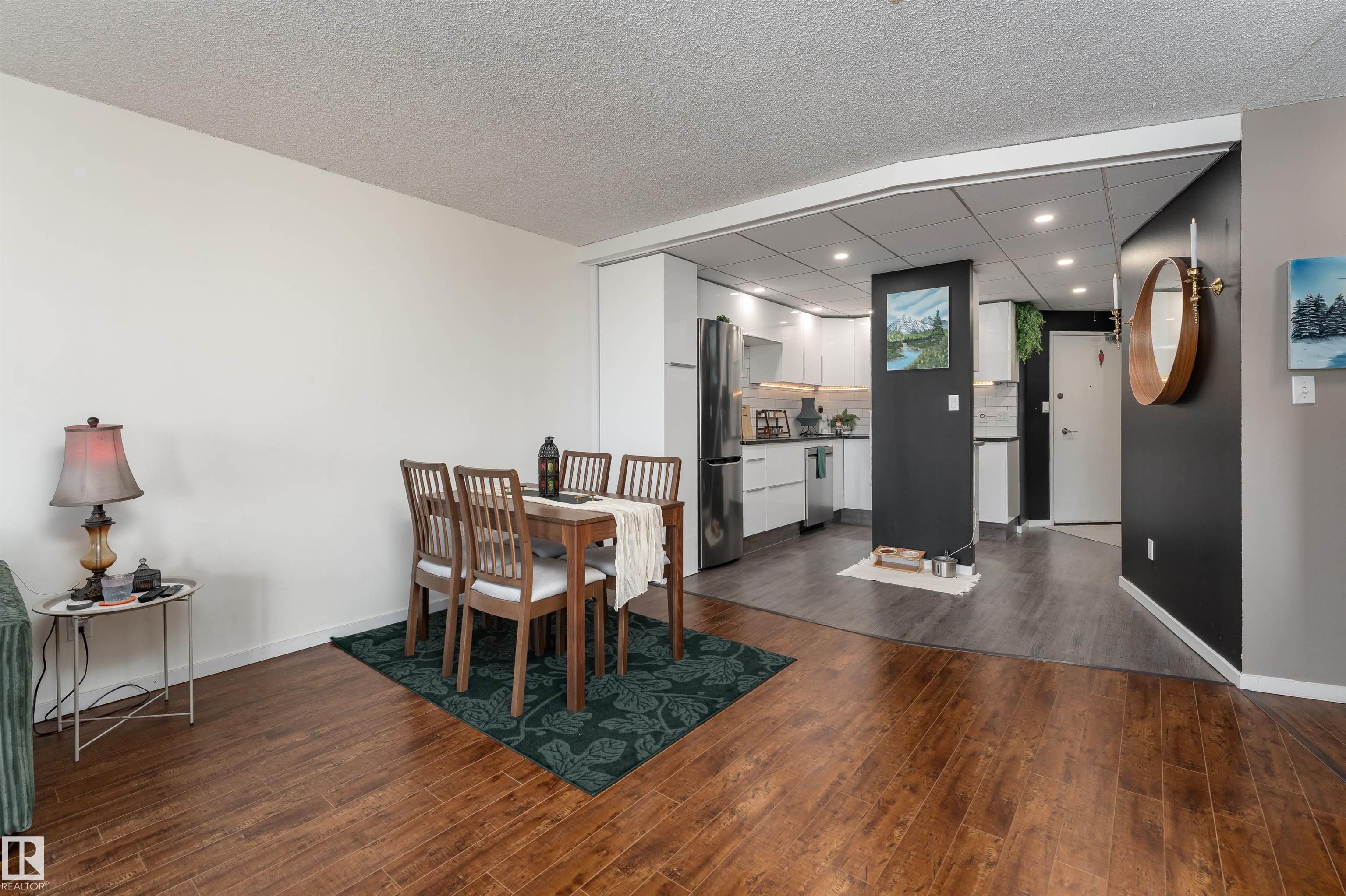 508 - 10045 117 Street NW, Wîhkwêntôwin, Edmonton