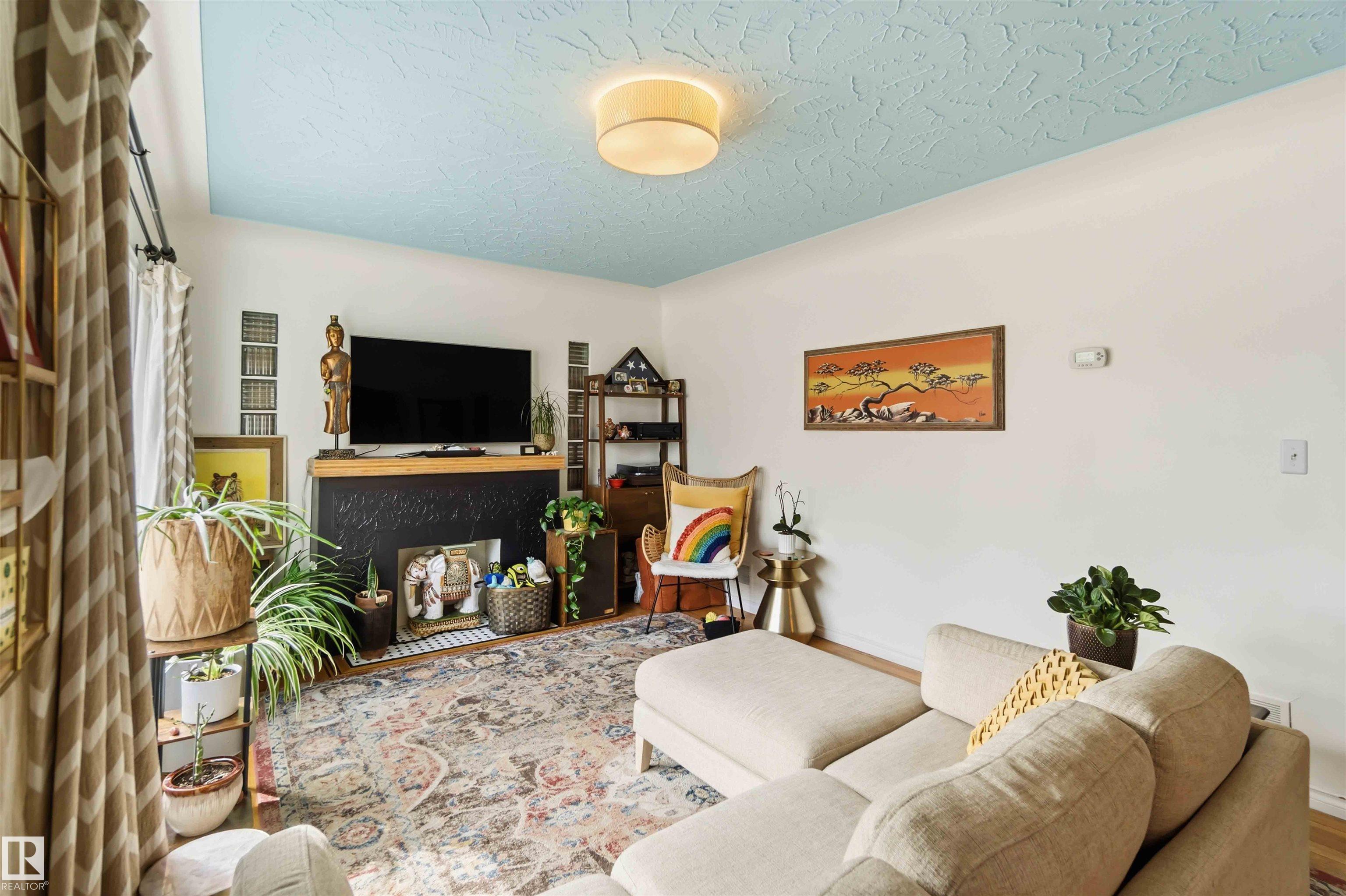 Picture for 6036 106 ST NW