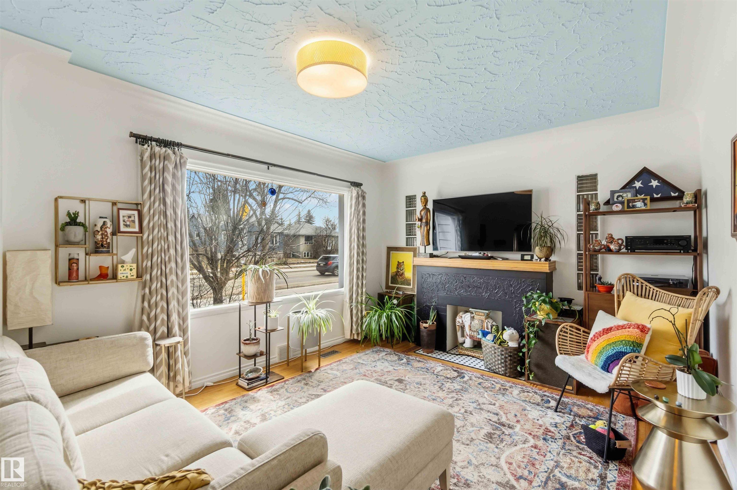 Picture for 6036 106 ST NW