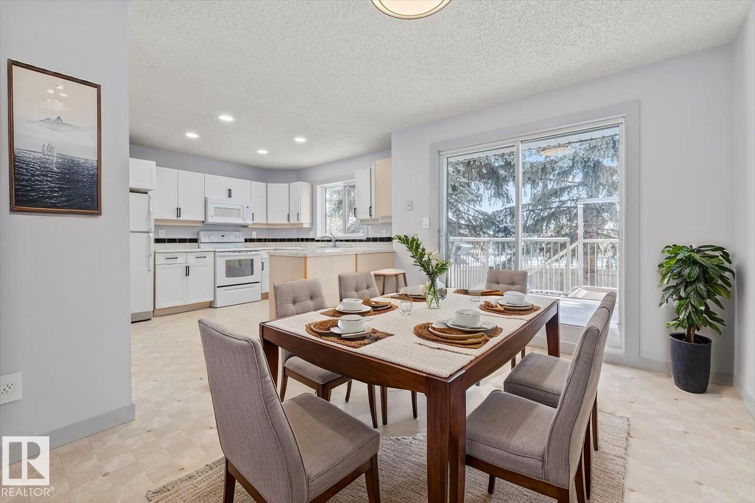 Photo 13 at 31 - 9935 167 Street NW, Glenwood, Edmonton