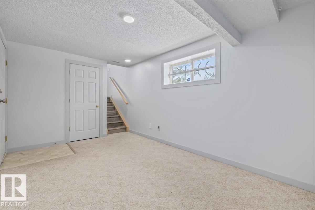 Photo 29 at 31 - 9935 167 Street NW, Glenwood, Edmonton