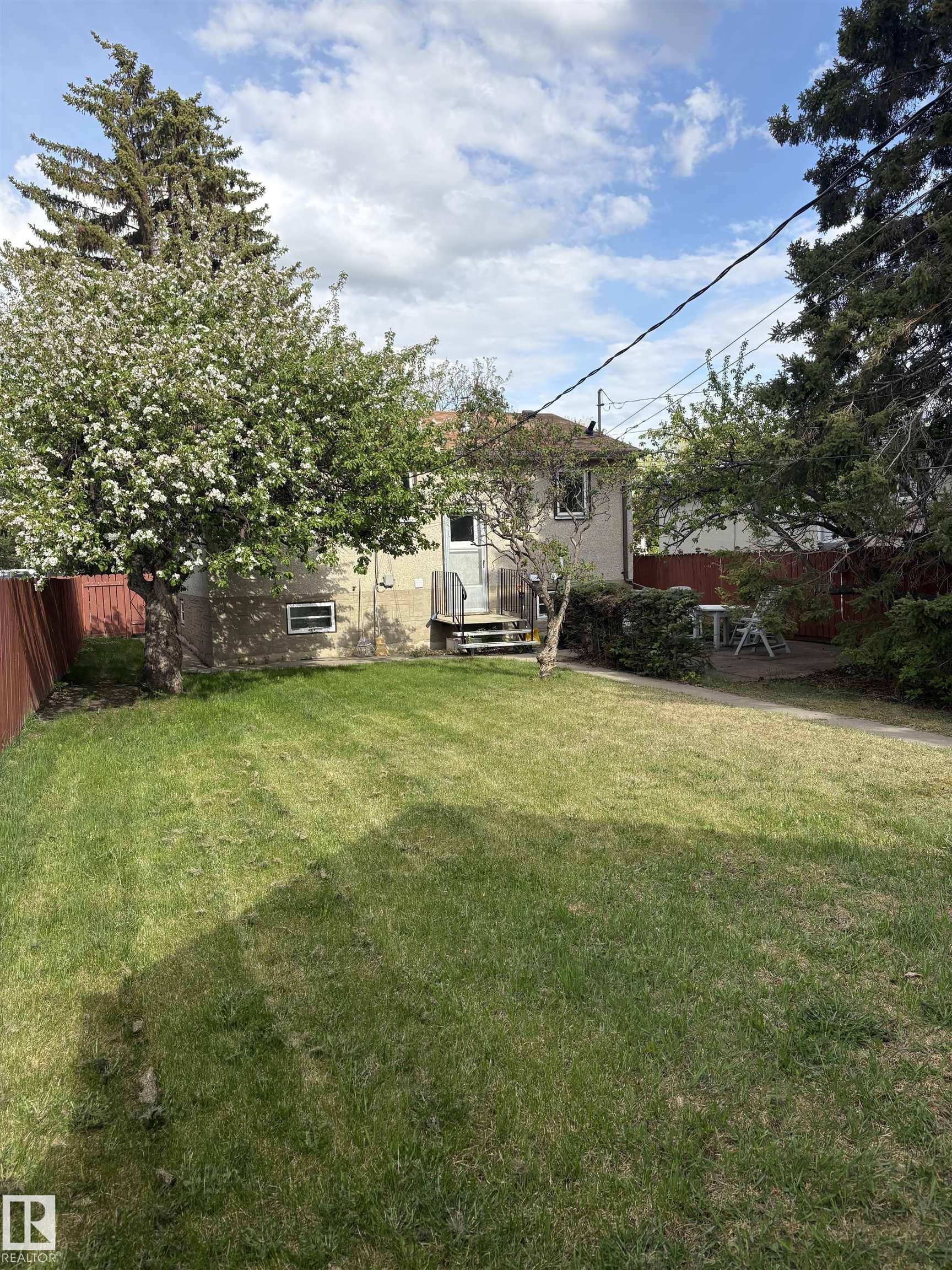 Picture for 10916 151 ST NW