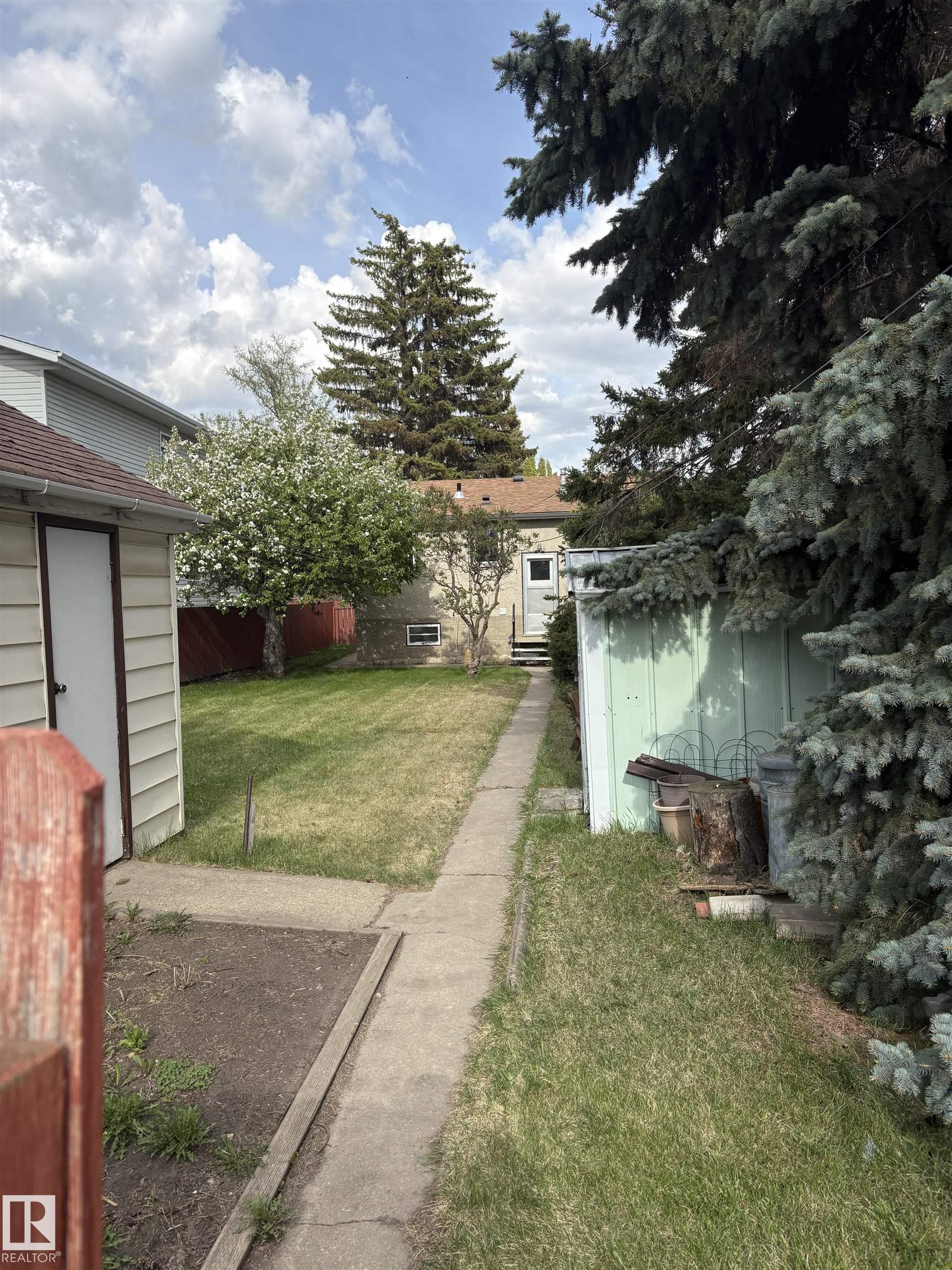 Picture for 10916 151 ST NW