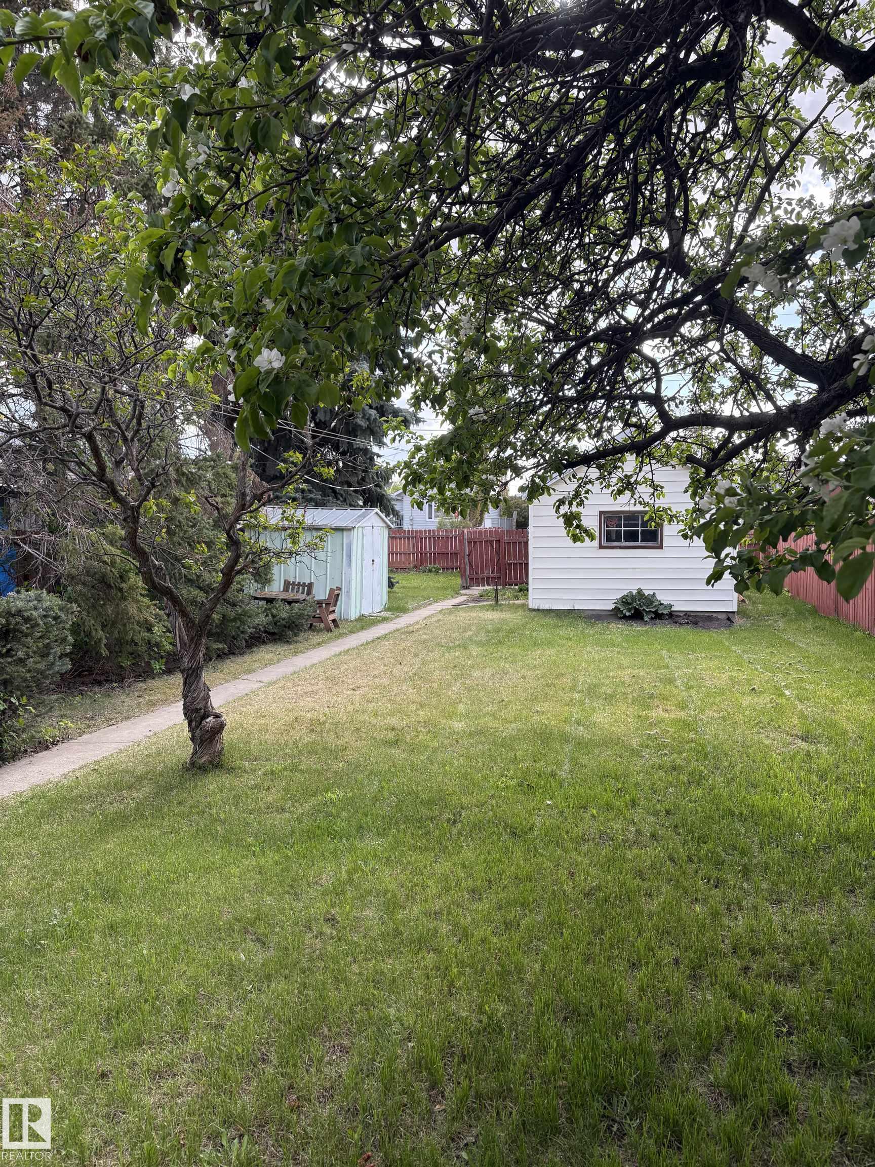 Picture for 10916 151 ST NW