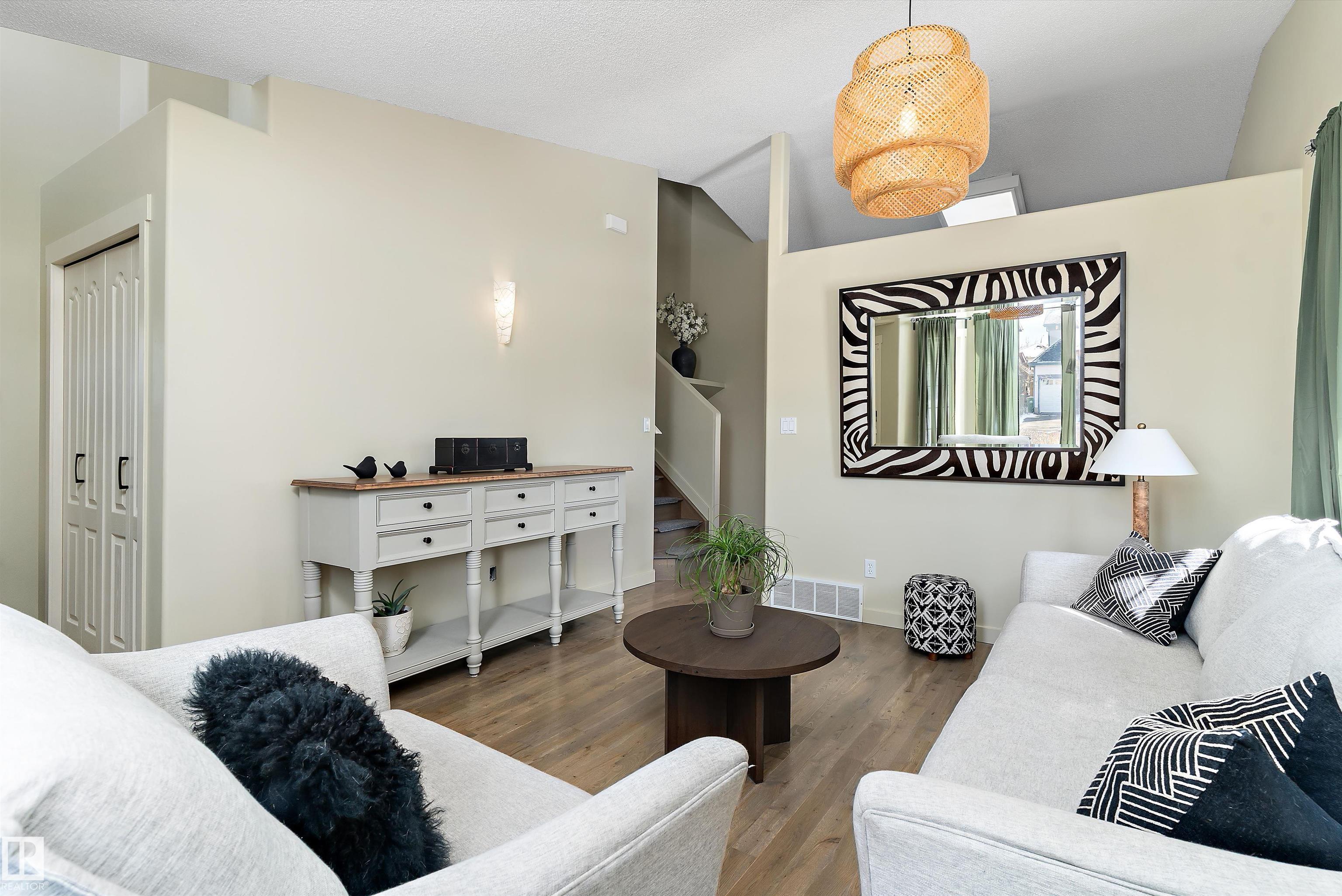 84 Delage Crescent, Deer Ridge, St. Albert