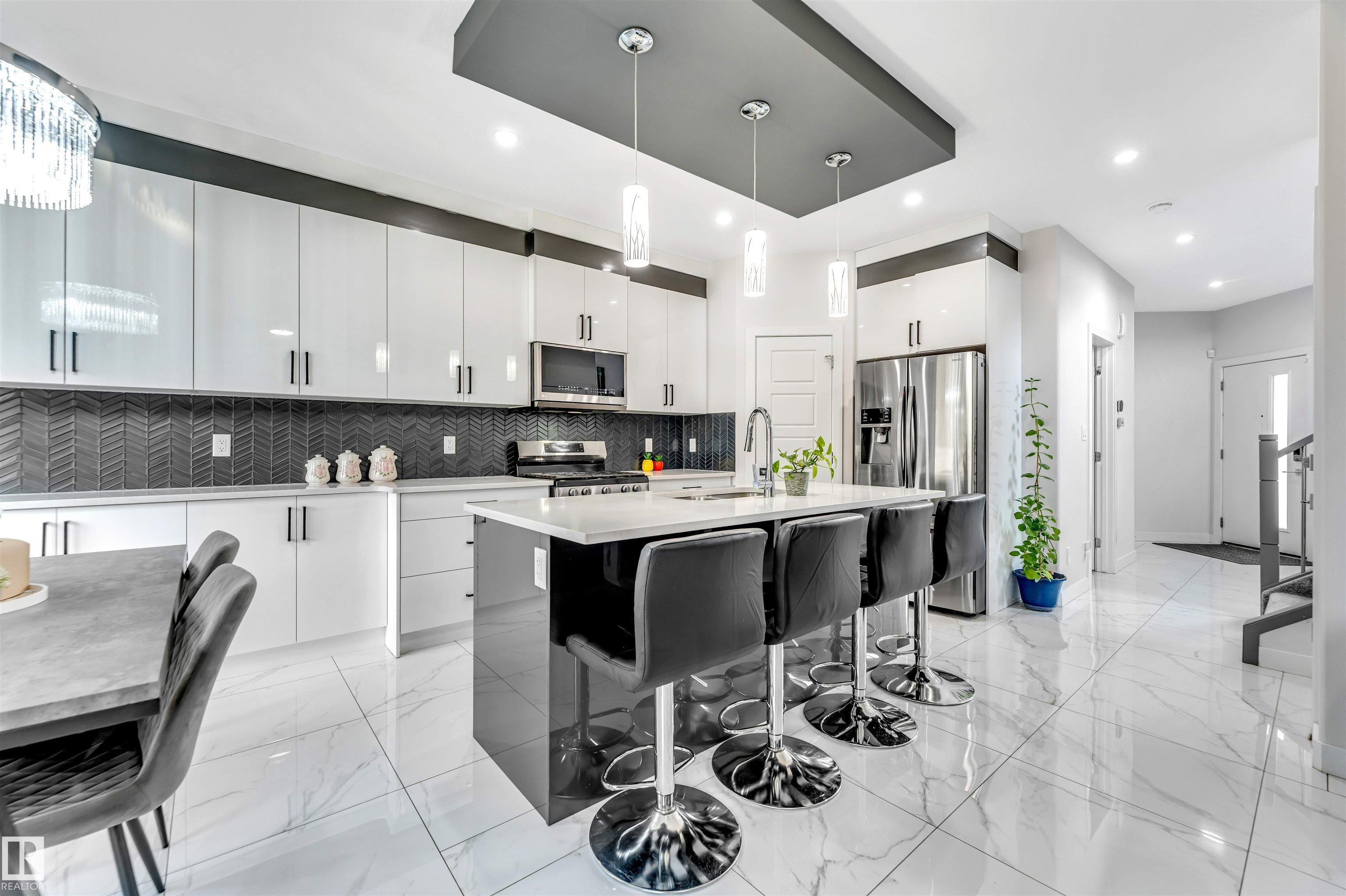 Photo 12 at 1522 17 Avenue NW, Aster, Edmonton