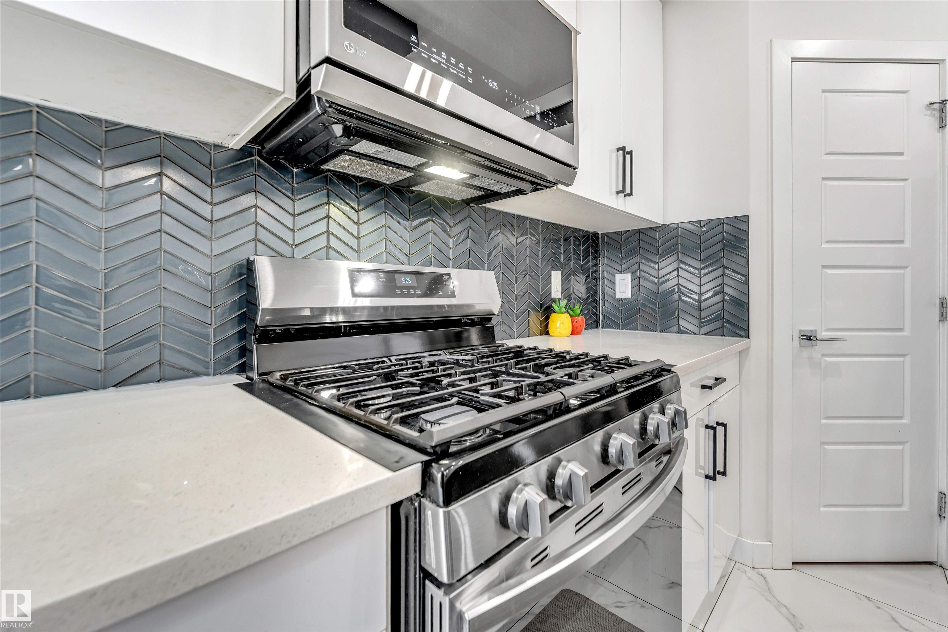 Photo 14 at 1522 17 Avenue NW, Aster, Edmonton