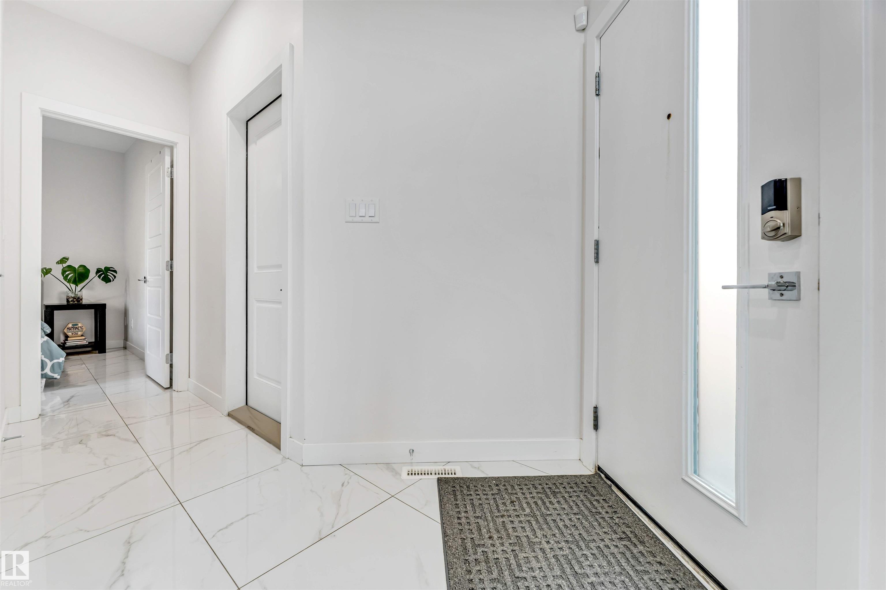 Photo 7 at 1522 17 Avenue NW, Aster, Edmonton